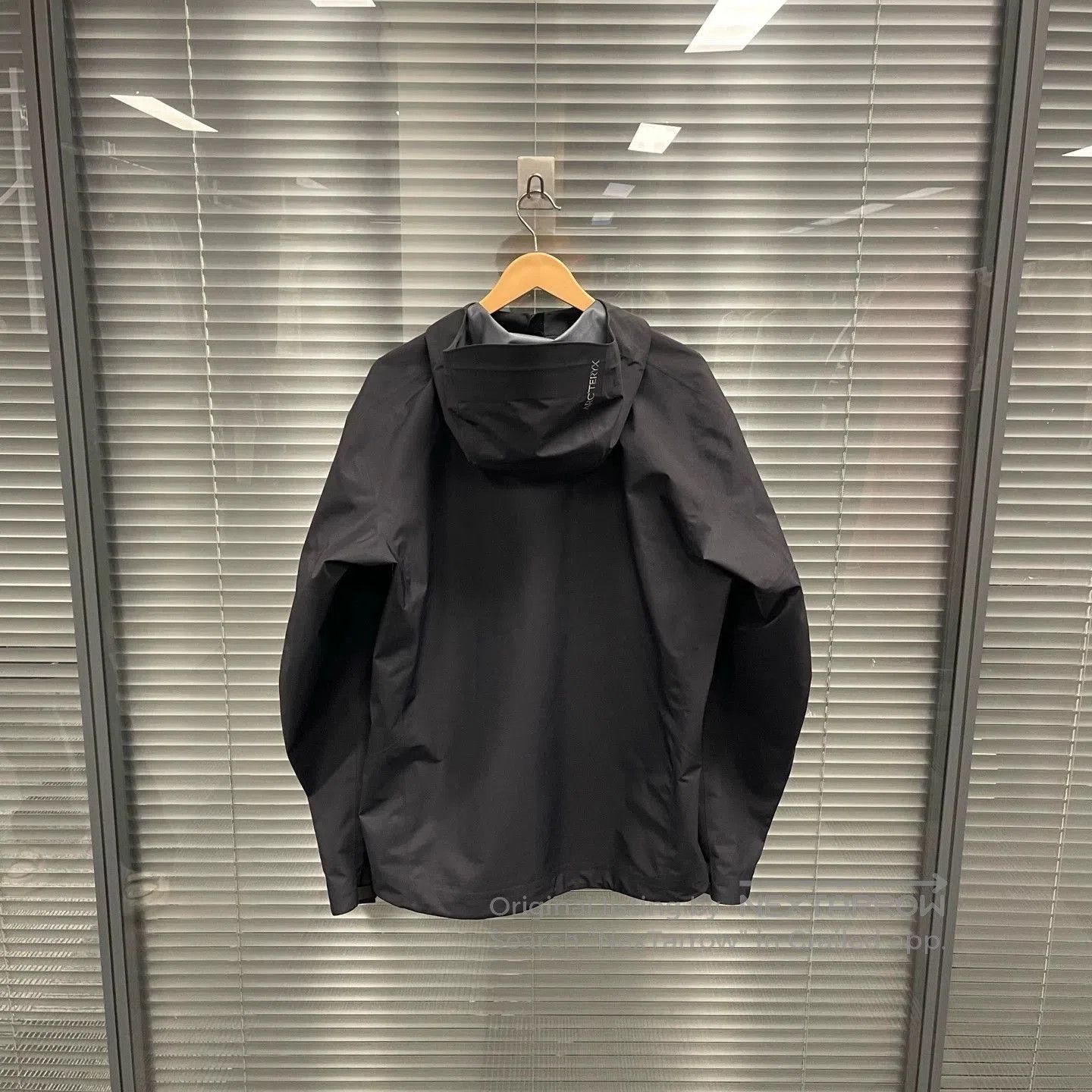 Arc'teryx Black Hooded Light Jacket. Size US S / EU 44-46 / 1 - 2 Thumbnail