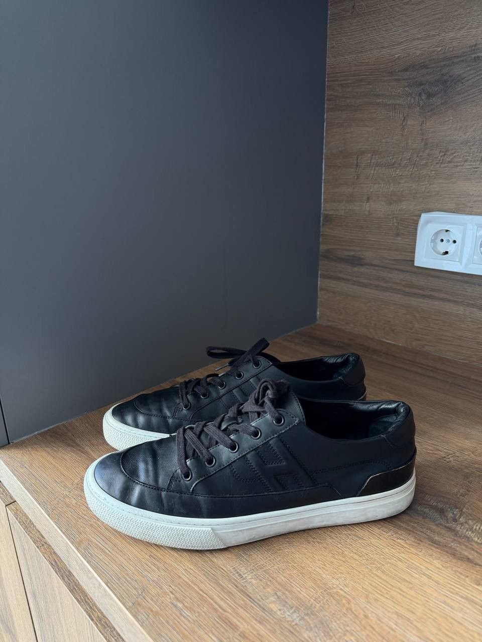 Hermes HERMES ATHLETIC LOW SNEAKERS SHOES IN BLACK SIZE 43.5 Size US 10.5 / EU 43-44 - 1 Thumbnail