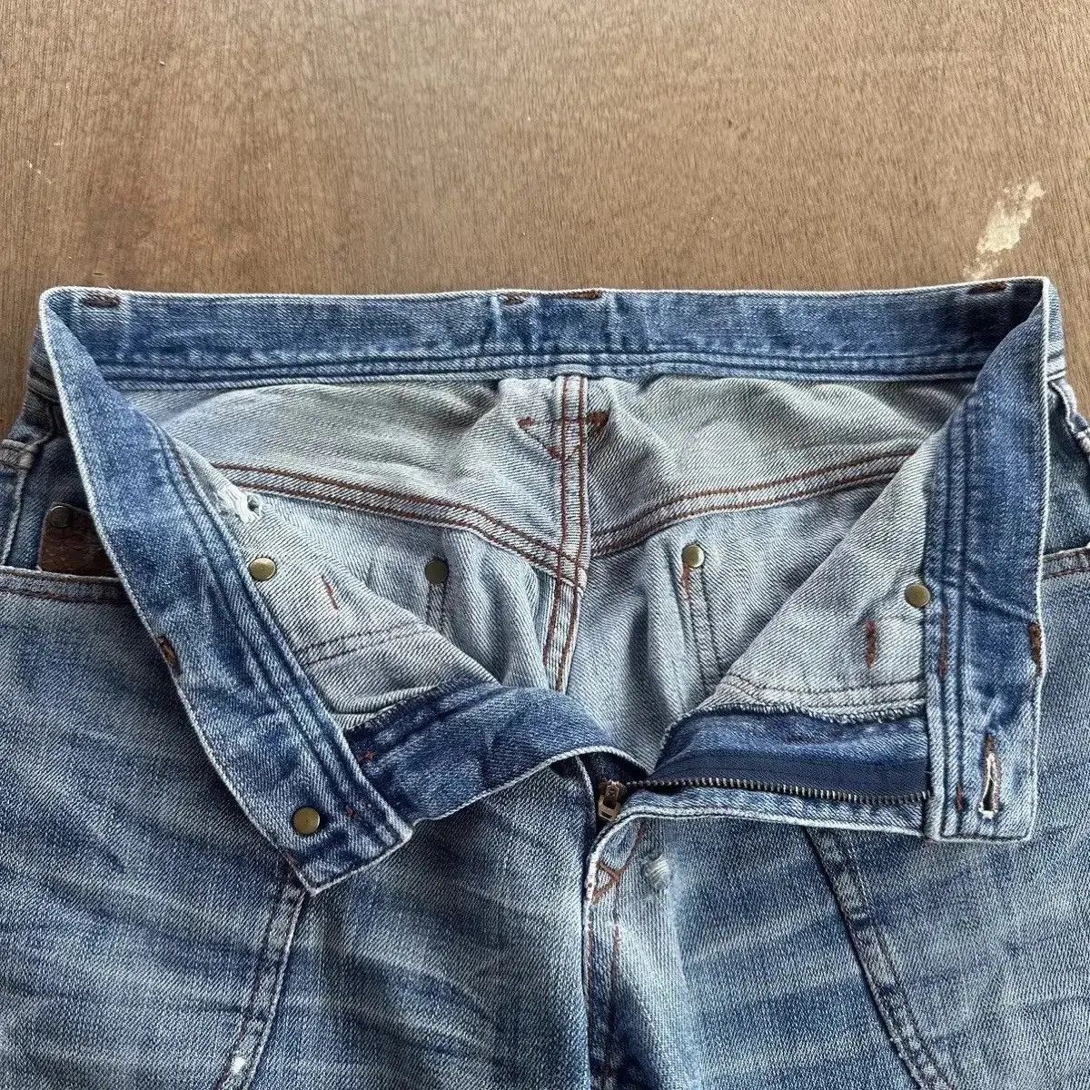 HIDEAWAYS GRAILS FLARE/BOOTCUT🔥HIDEAWAYS NICOLE JEAN DISTRESSED DENIM Size US 31 - 13 Thumbnail