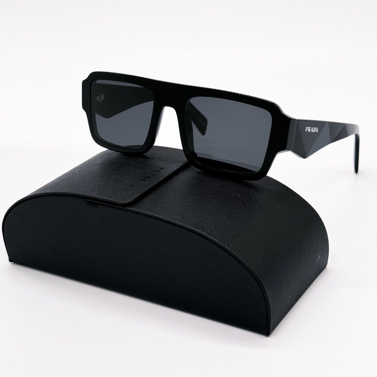 NEW PRADA SPR A05 16K08Z SQUARE BLACK PRA05S SUNGLASSES