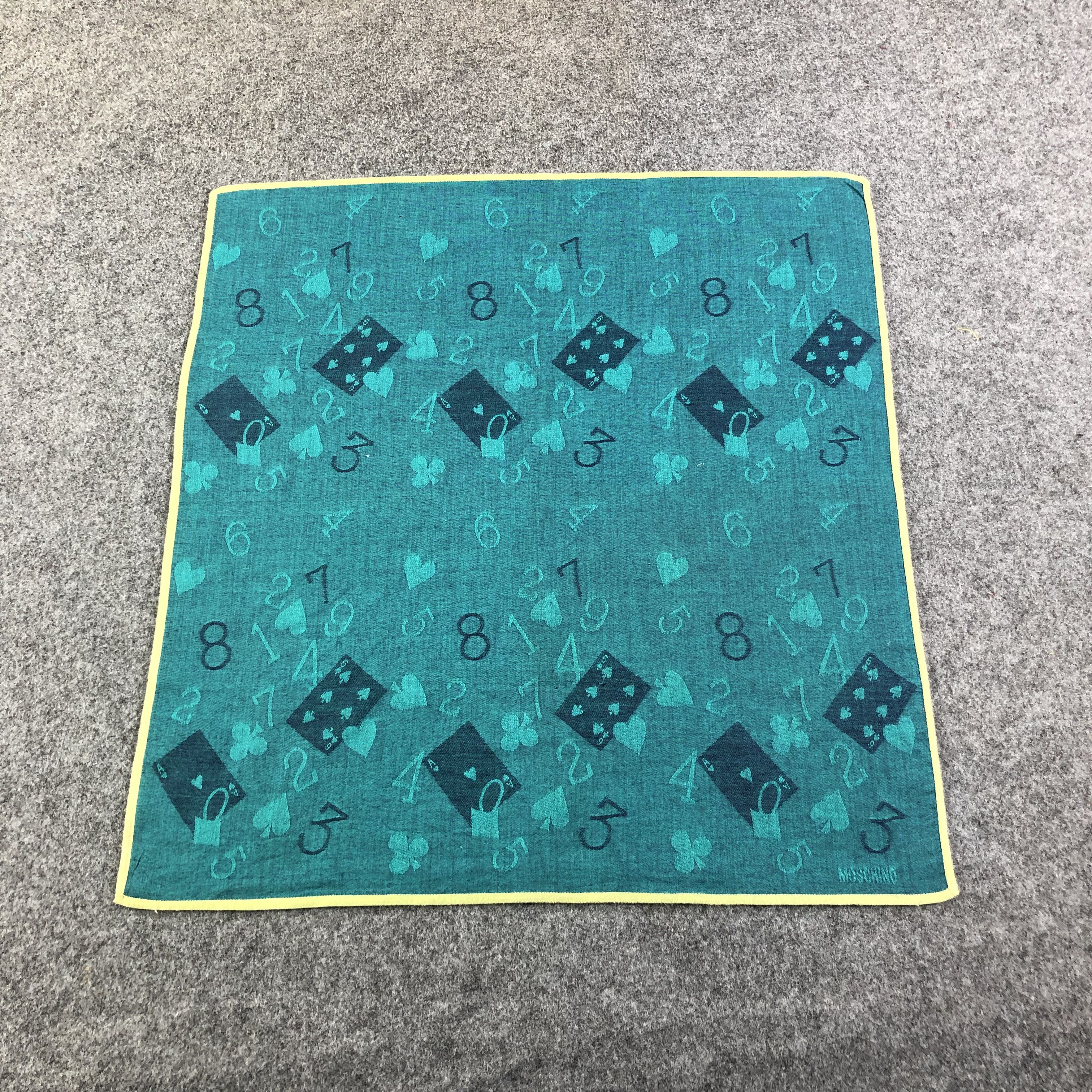 Moschino Moschino Handkerchief Neckerchief Bandana H2239 Size ONE SIZE - 2 Thumbnail