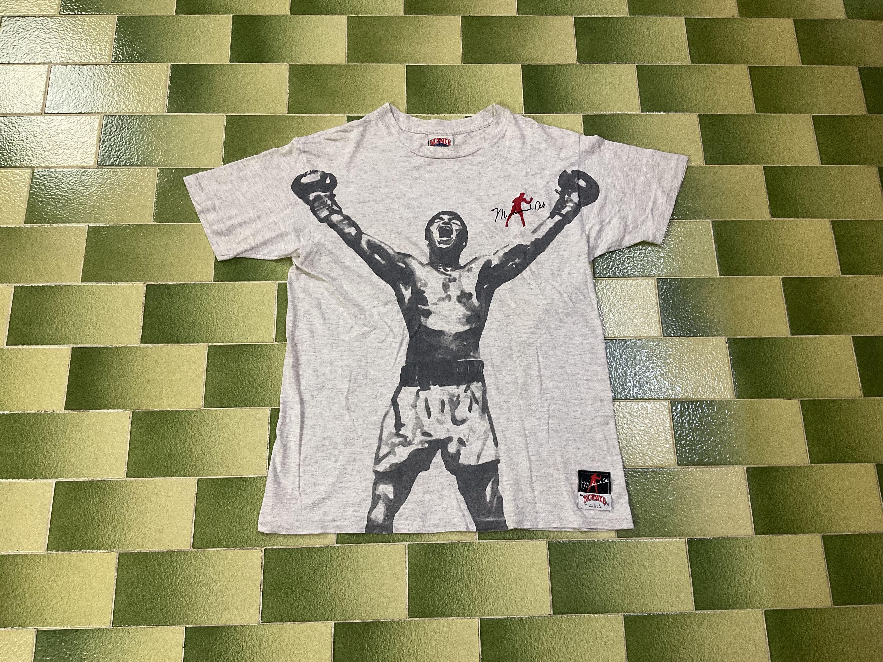 Nutmeg Vintage 90s Muhammad Ali Boxing T-Shirt by Nutmeg Mills Size US L / EU 52-54 / 3 - 1 Thumbnail