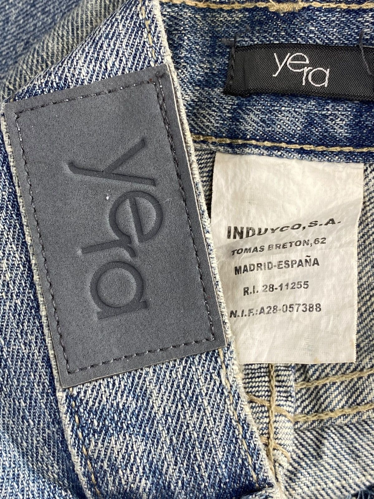 Japanese Brand Japanese Brand Light Wash Style Boot Cut Leg Jeans Size US 31 - 11 Thumbnail