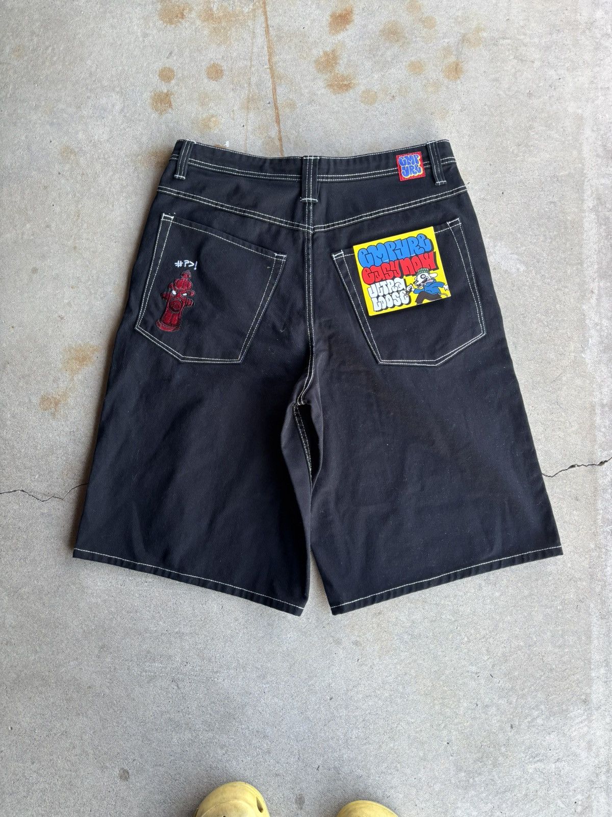 Empyre Crazy Empyre Fire Hydrant NEW Baggy Wide Leg Contrast Jorts Size US 32 / EU 48 - 1 Thumbnail