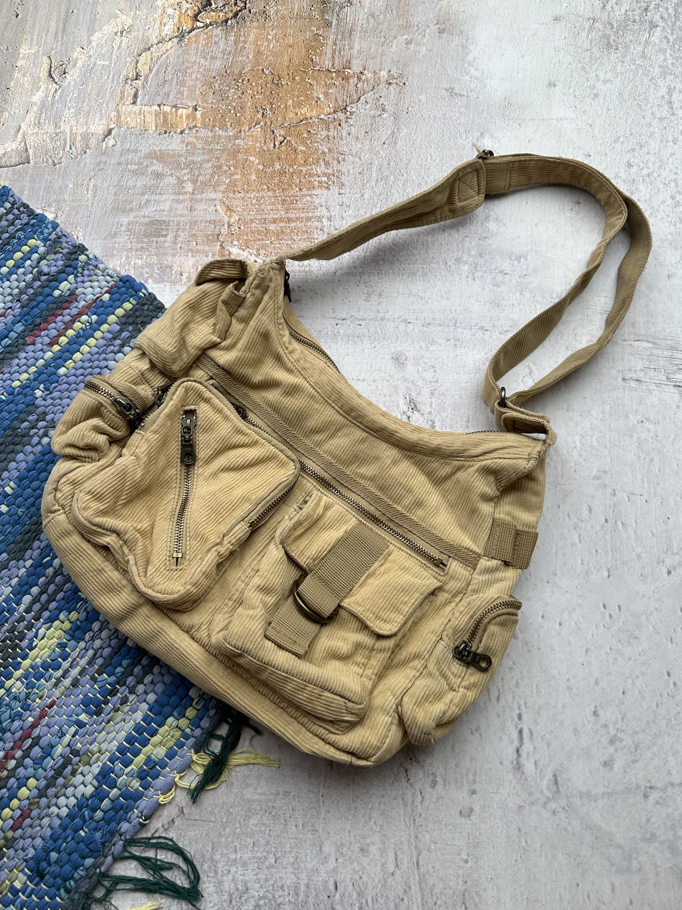 Corduroi Club x Vintage Corduroy Thrashed Messenger Bag A478 in Beige, Men's