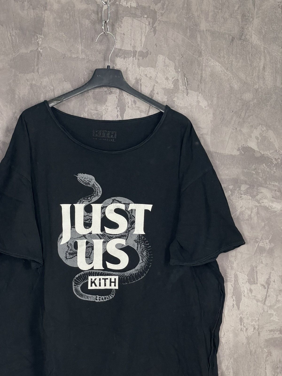 Vintage KITH Just Us Graphic T-Shirt Men’s Medium Size US XL / EU 56 / 4 - 4 Thumbnail