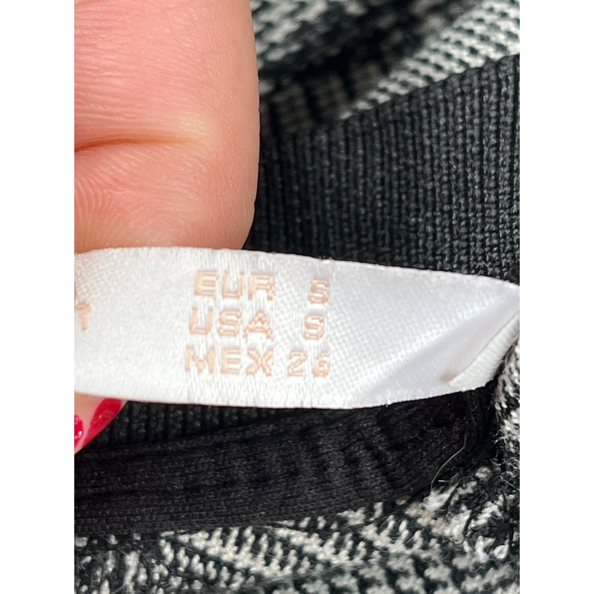 Zara Zara SKU 7888 Vintage Inspired Black White Floral Plaid Long Size S / US 4 / IT 40 - 10 Thumbnail