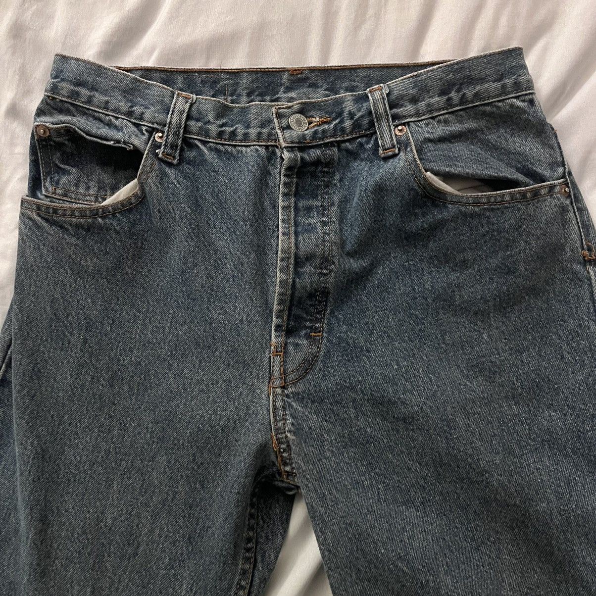Levi's Vintage Clothing Vintage Levis 501xx Jeans Medium Wash Button Fly USA 90s Y2K Size US 30 / EU 46 - 2 Thumbnail