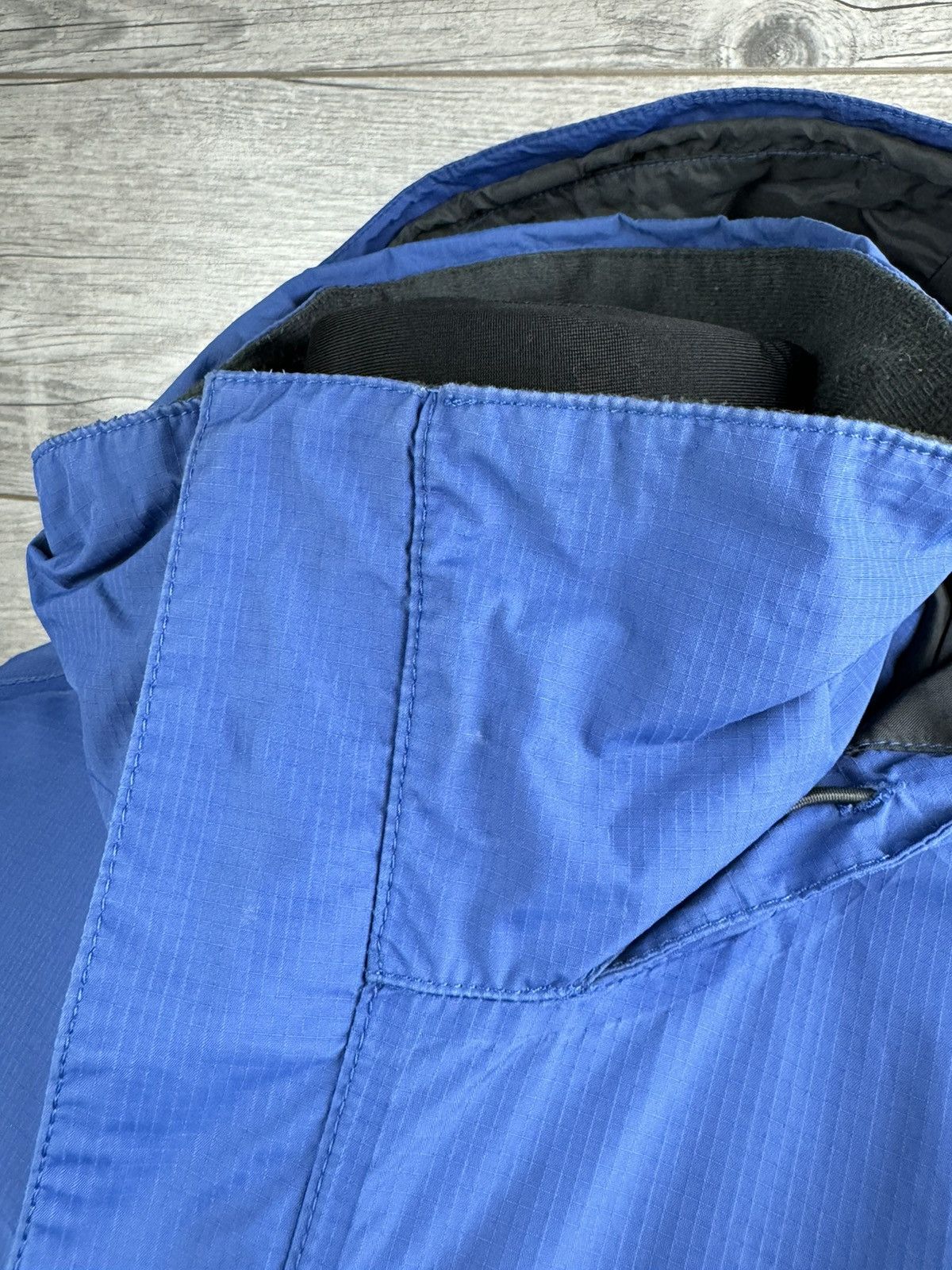 The North Face Vintage Jacket The North Face HyVent Y2K Drill style size M Size US M / EU 48-50 / 2 - 23 Thumbnail