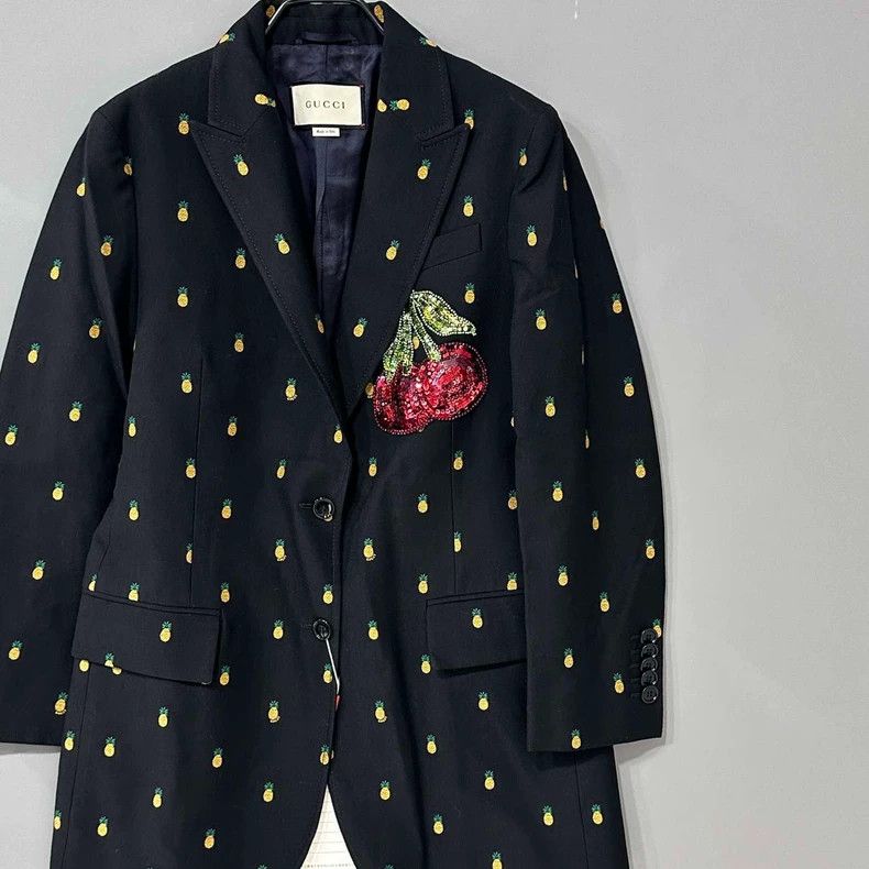 Gucci Gucci Pineapple embroidered sequin cherry suit 2502-Nextarr Size 40R - 2 Thumbnail