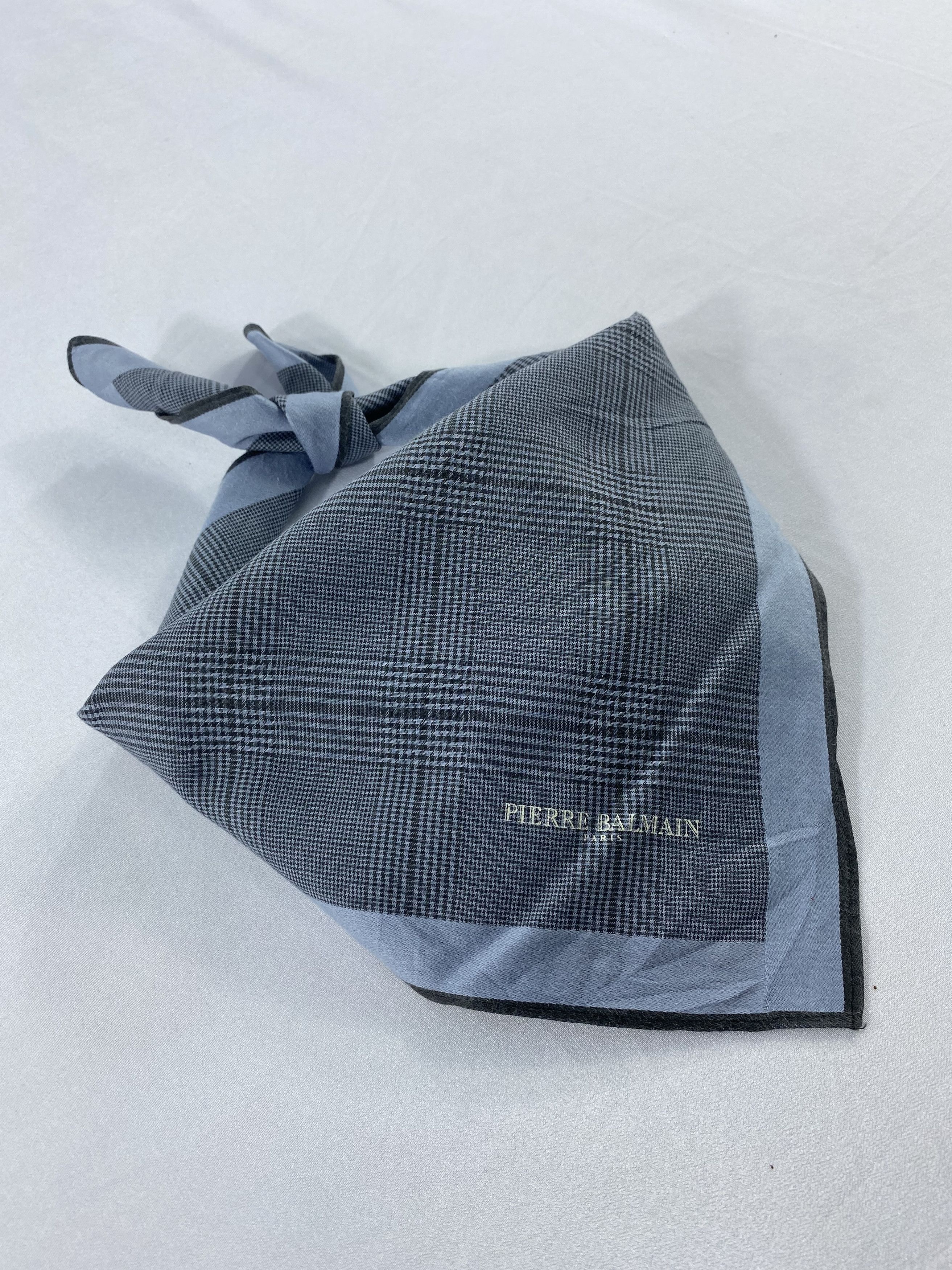 Pierre Balmain × Vintage Pierre Balmain Handkerchief / Bandana / Neckerchief Size ONE SIZE - 1 Thumbnail