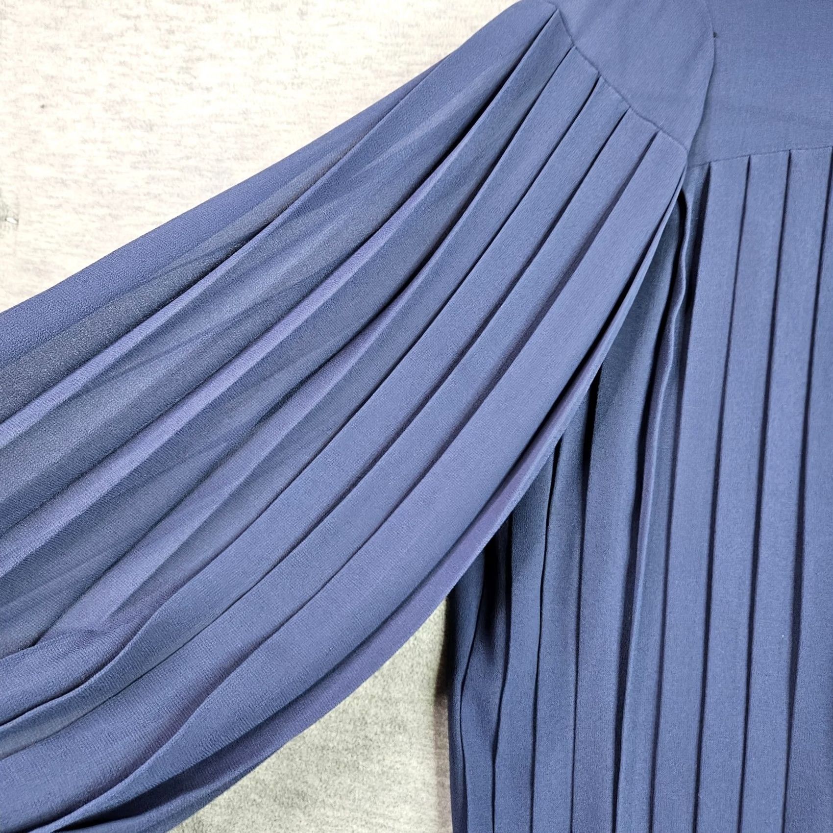 Vintage Catherine Malandrino Blouse Long Sleeve Blue Pleated Size 4 Women’s Shirt Top Regular Knit Polyester Classic Casual Size S / US 4 / IT 40 - 7 Thumbnail