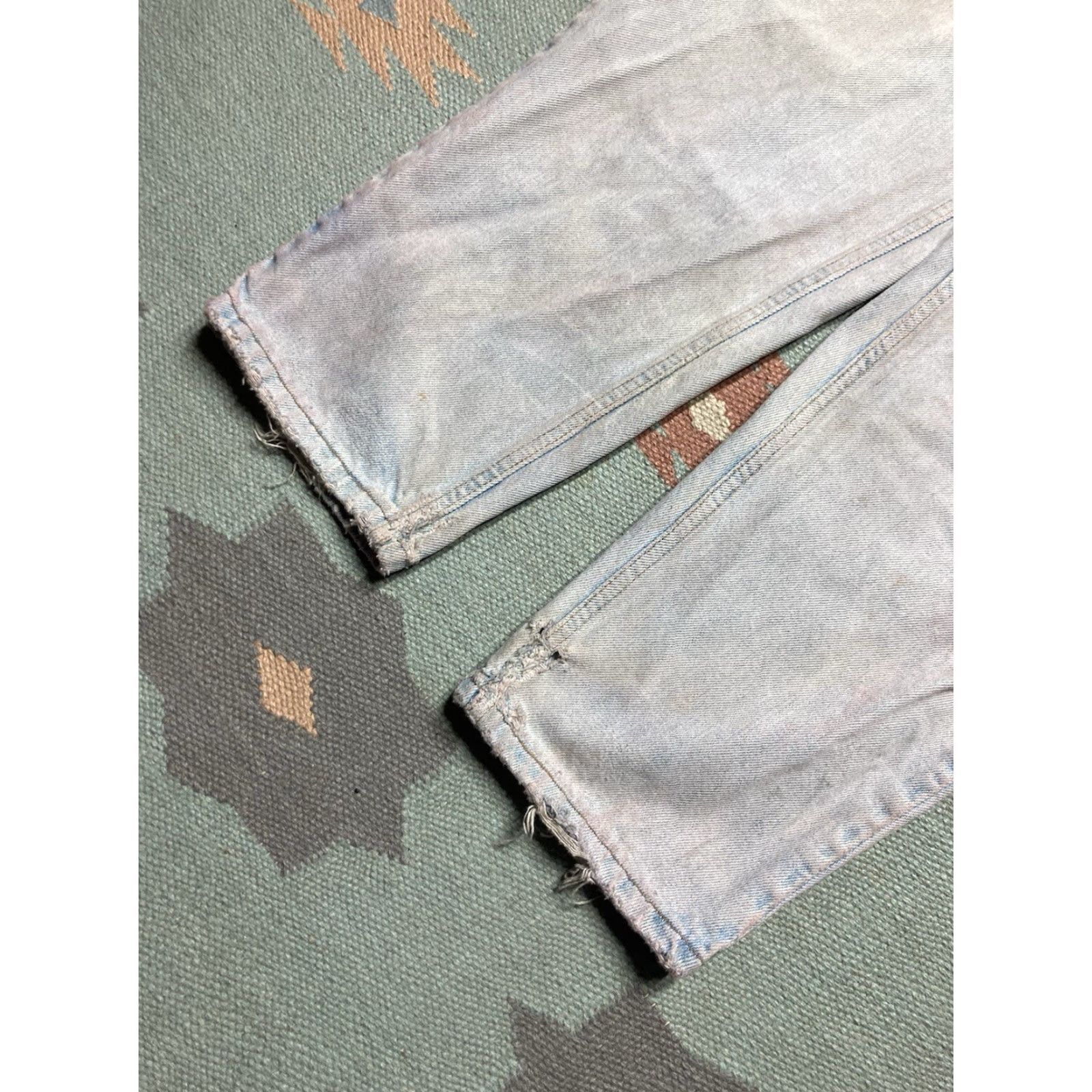 Levi's VINTAGE Levi’s 560 Jeans Mens 30x30 Distressed Tapered 90s Skater Blue Size US 30 / EU 46 - 2 Thumbnail