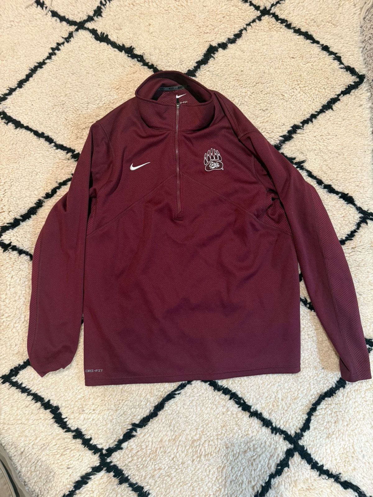 Nike Maroon dri fit 1/4 zip pullover montana grizzlies Size US L / EU 52-54 / 3 - 1 Thumbnail