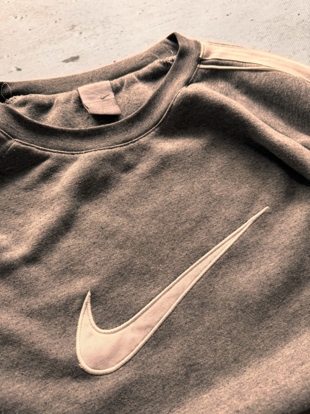 Nike × Vintage NIKE VINTAGE CENTER LOGO OVERSIZE BOXY SWEATSHIRT Size US S / EU 44-46 / 1 - 4 Thumbnail