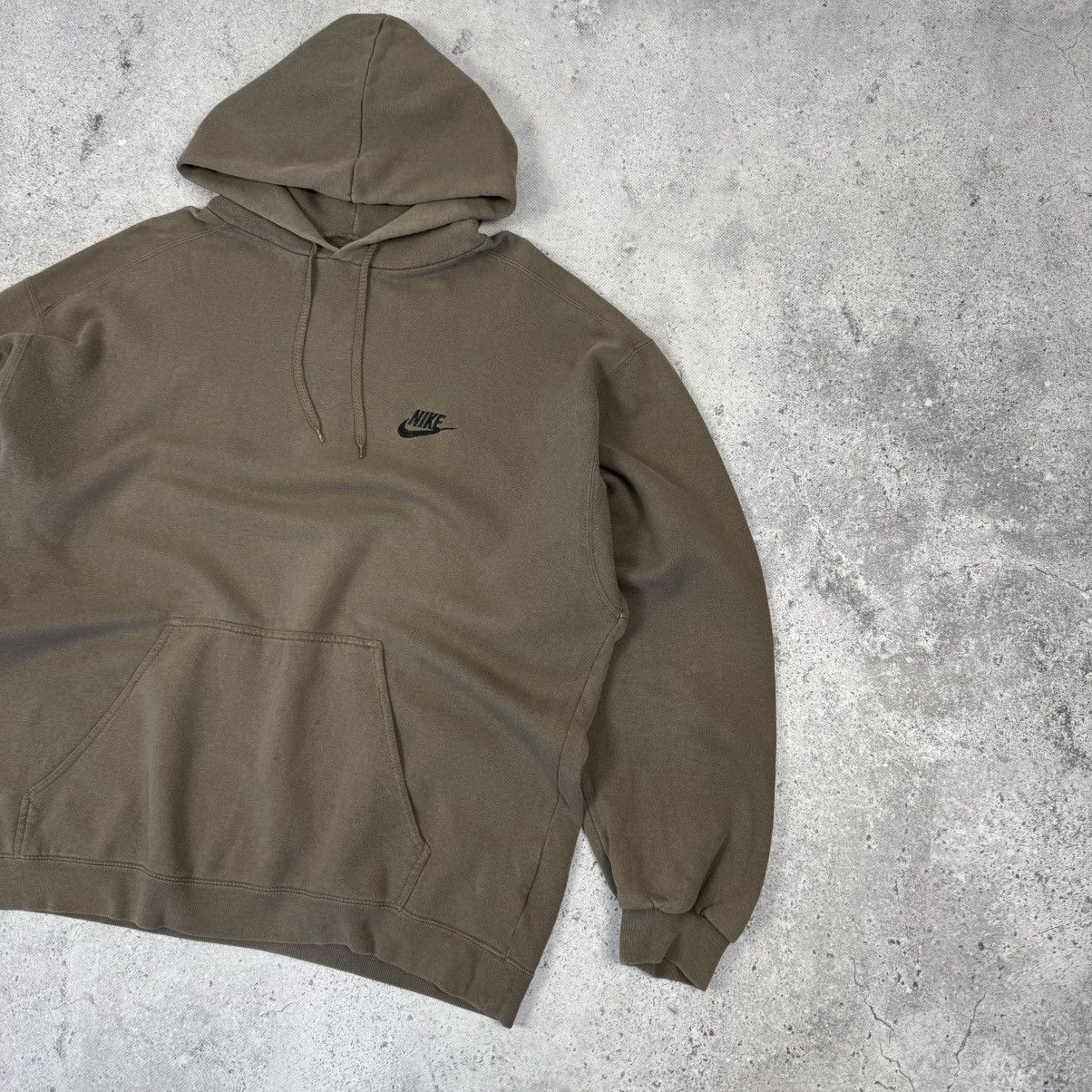 Nike × Vintage Vintage Nike 90s Swoosh Brown Oversized Hoodie Size US XL / EU 56 / 4 - 1 Thumbnail