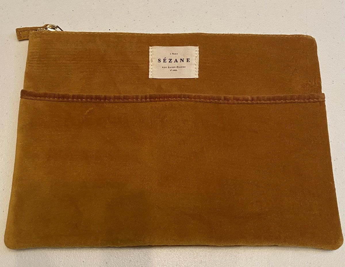 Sezane Sézane Paris crush velvet logo clutch pouch Ochre VGC Size ONE SIZE - 1 Thumbnail