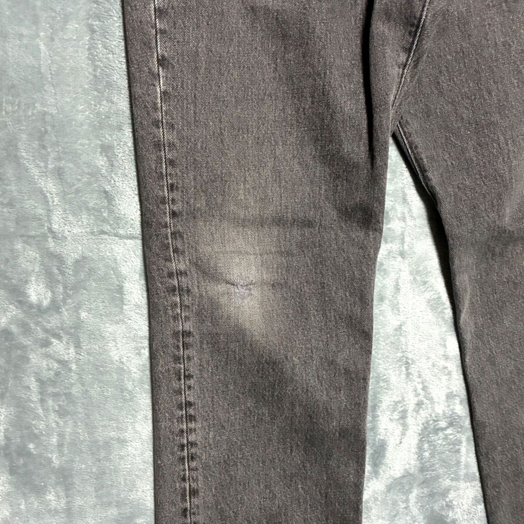 J.Crew J. Crew 770 Jeans Gray Wash Straight Men's 35x32 Distressed Denim Regular Waist 35 Size US 35 - 5 Thumbnail