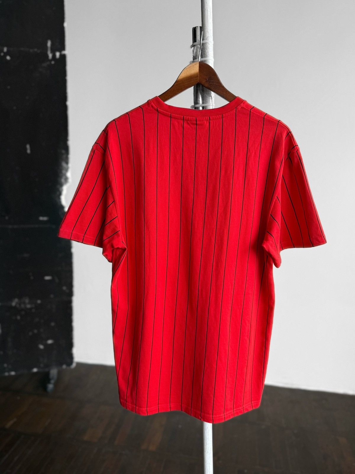 Karl Kani Karl Kani Mens Red Striped T-Shirt Signature Logo Streetwear Size US M / EU 48-50 / 2 - 2 Thumbnail