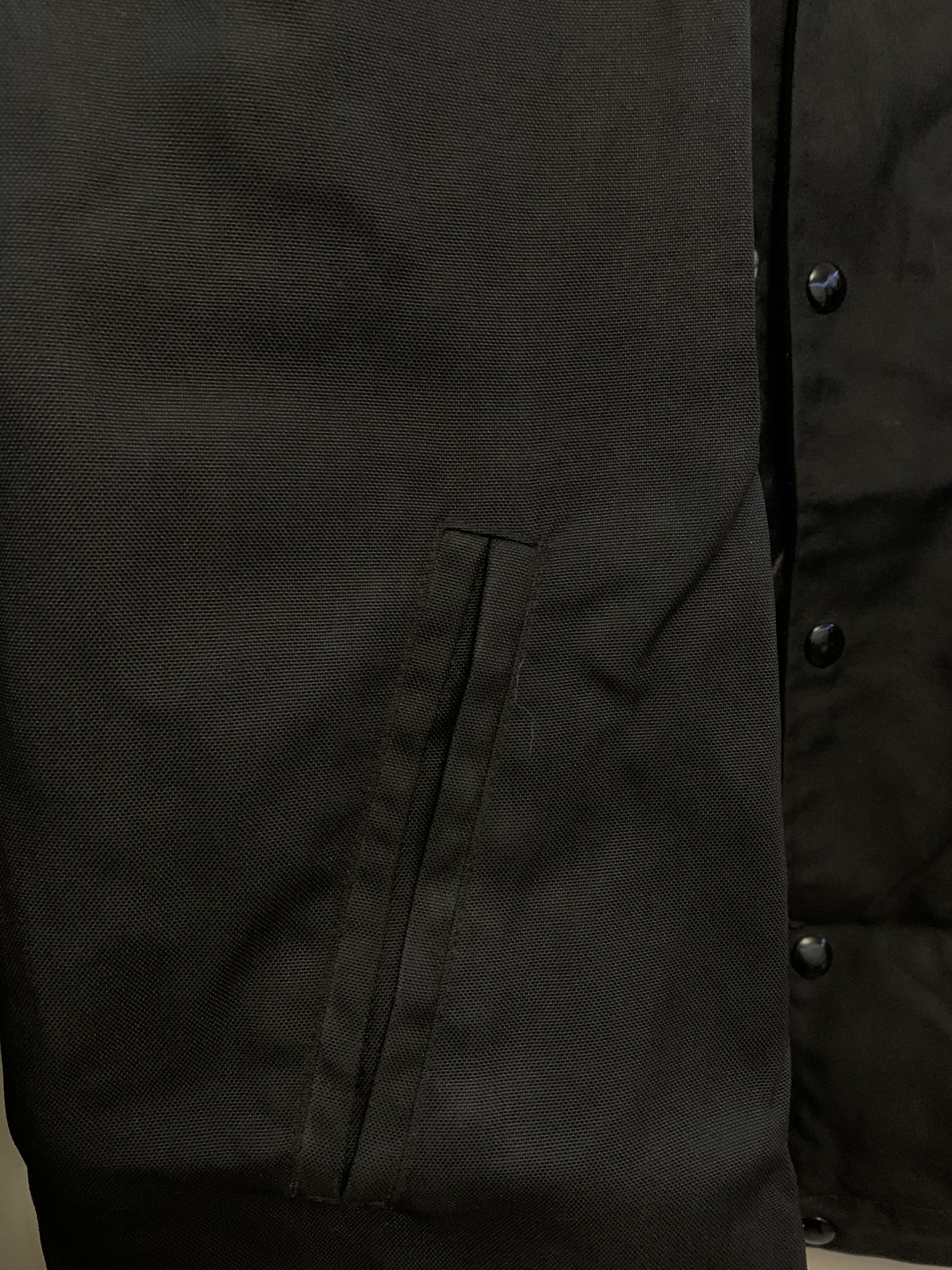 Richardson RICHARDSON Coach Jacket ⊛ BLACK ⊛ Gently Used w/ Minor Flaw Size US M / EU 48-50 / 2 - 2 Thumbnail