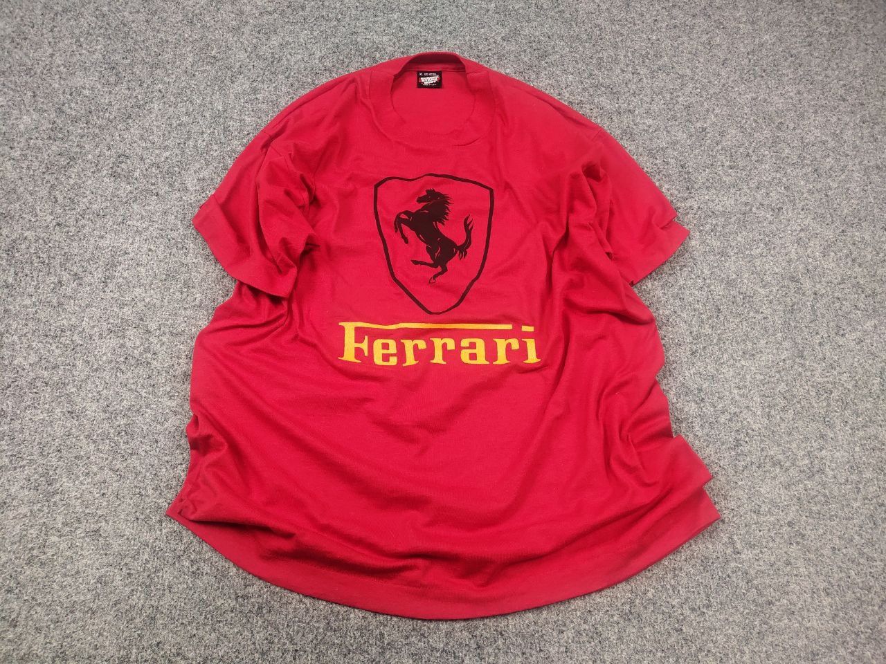 Ferrari Vintage Ferrari Authentic Logo Red screen stars best T shirt Size US XL / EU 56 / 4 - 2 Thumbnail