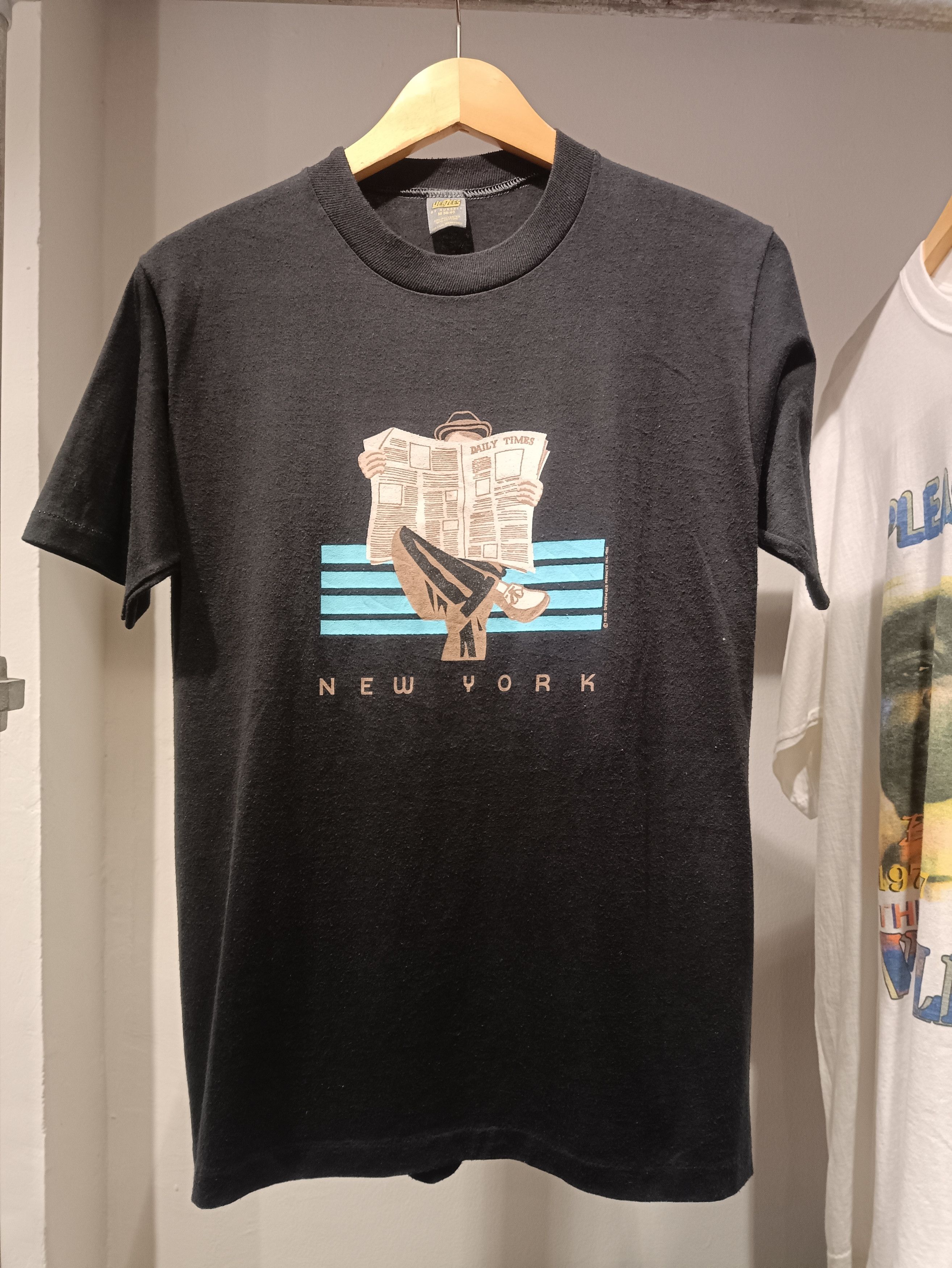 Vintage vintage 85' new york daily Times Size US M / EU 48-50 / 2 - 1 Thumbnail