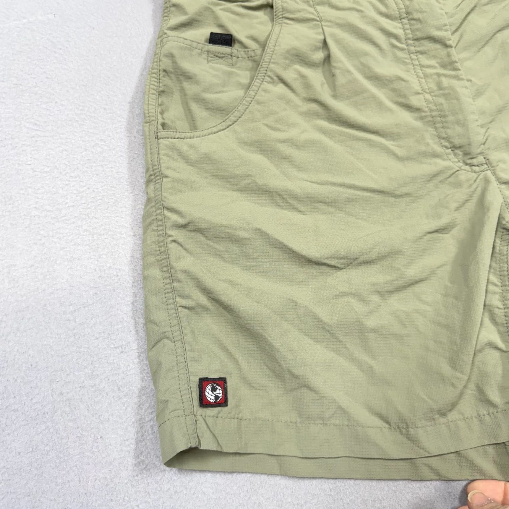 Eddie Bauer VINTAGE Eddie Bauer EBTEK Shorts Womens XL Green Utility Nylon Quick Dry Size 40" / US 18 - 2 Thumbnail