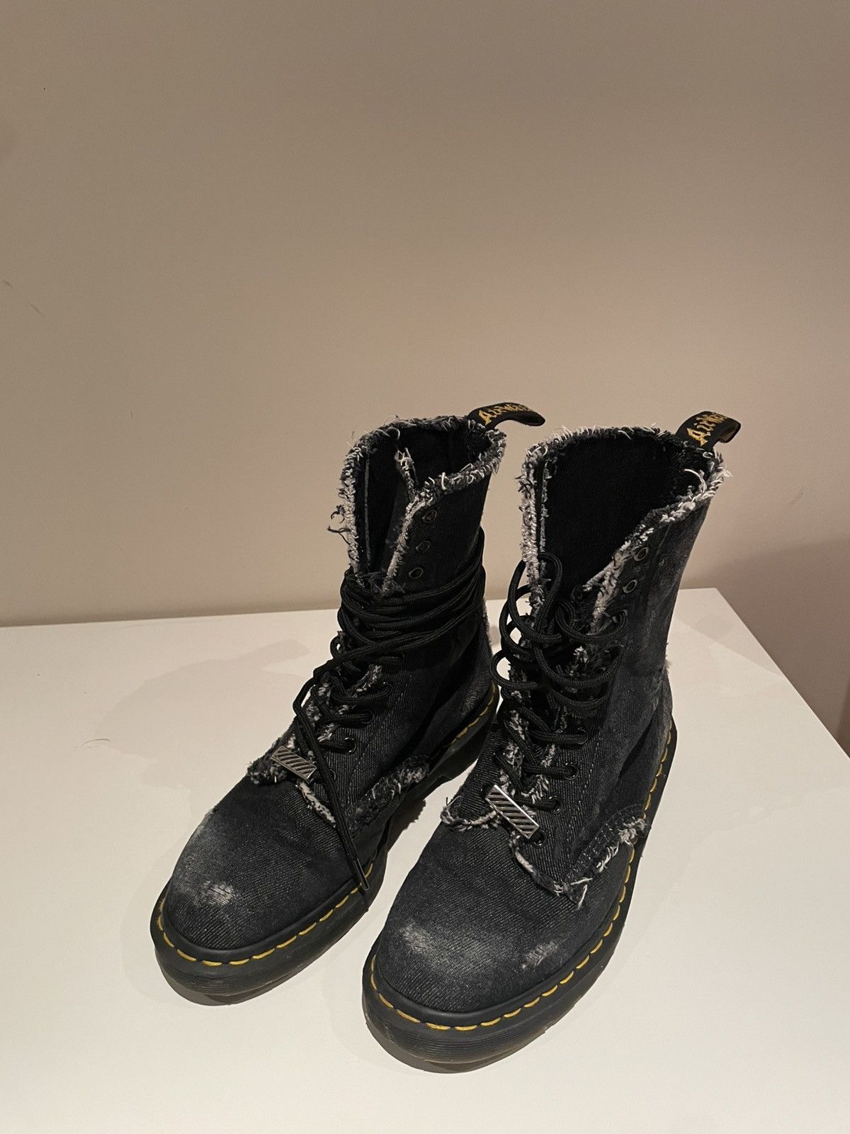 Dr. Martens Dr Martens x Off-White Bleached denim boots Blk Size US 9 / EU 42 - 17 Thumbnail