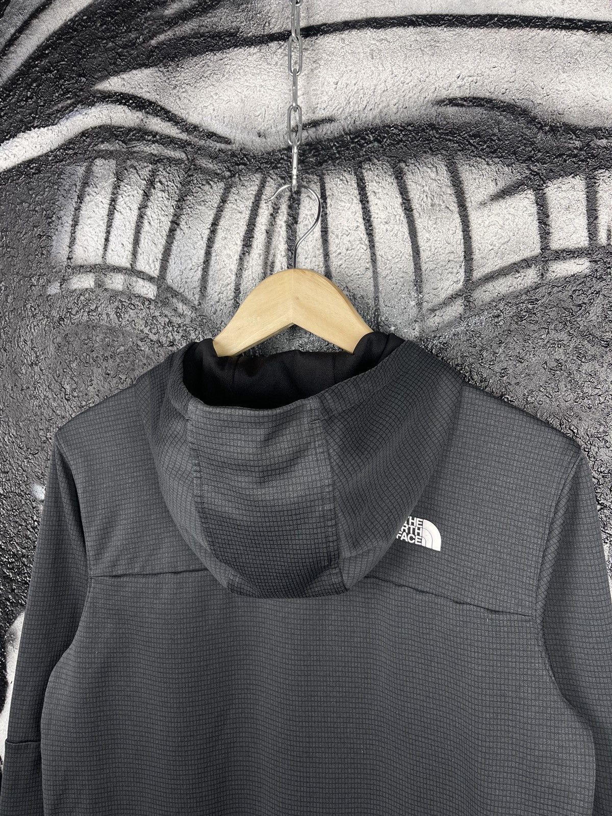 The North Face The North Face Front Logo Grey Hoodie Men’s Size Small Size US S / EU 44-46 / 1 - 10 Thumbnail
