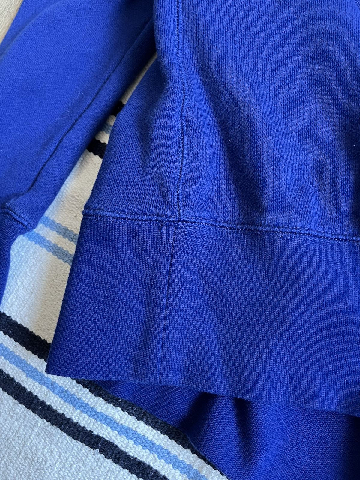 Nike Vintage Nike Y2K Blue Cotton Hoodie Big Velour Logo Size M Size US M / EU 48-50 / 2 - 14 Thumbnail