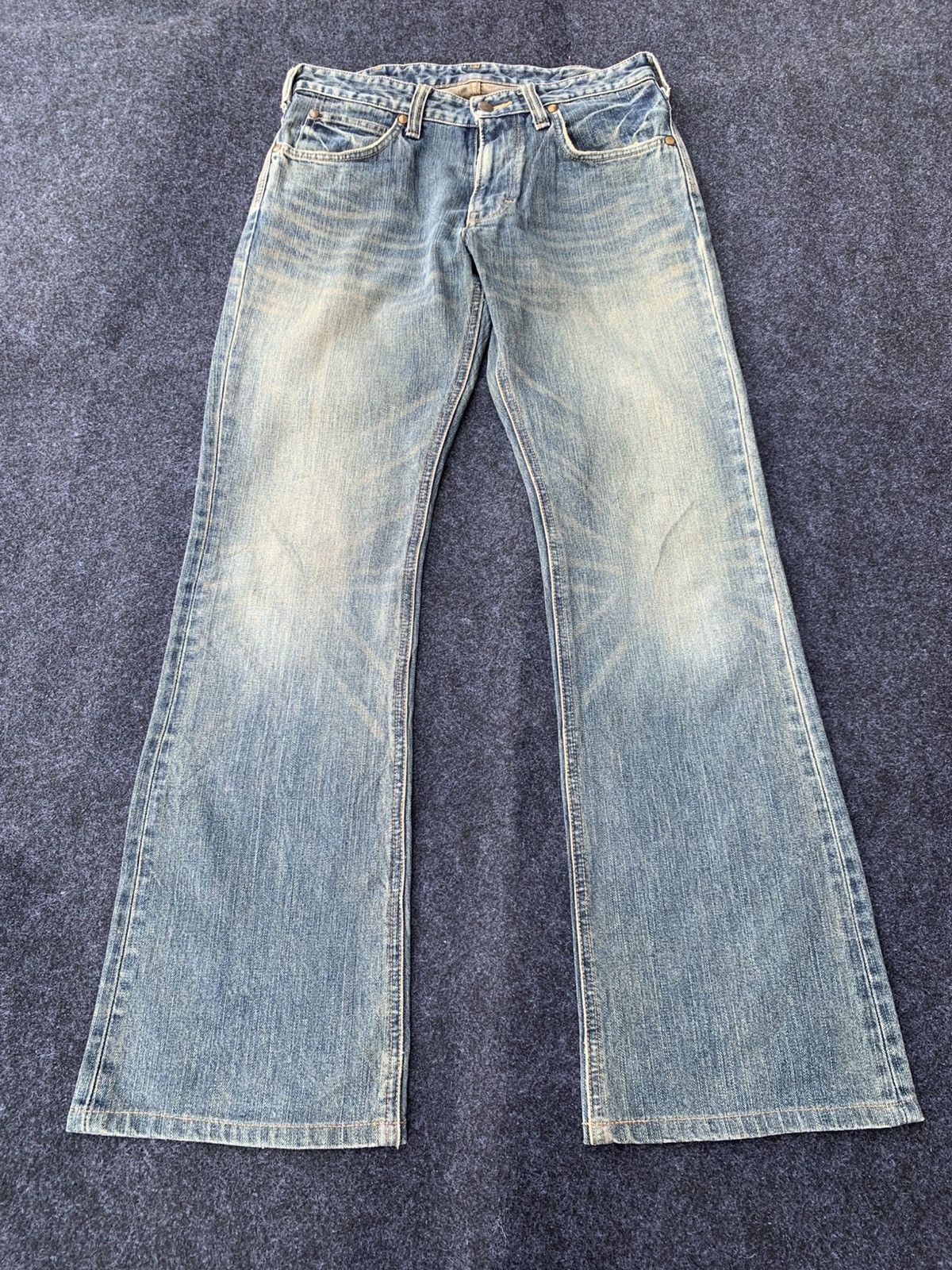 Wrangler FLARE WRANGLER JEANS FADED. Size US 30 / EU 46 - 1 Thumbnail