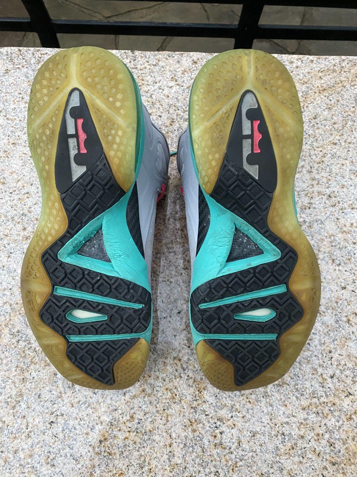 Nike Nike Lebron 9 Elite South Beach Gry 516958-001 Men SZ 10 Size US 10 / EU 43 - 5 Thumbnail