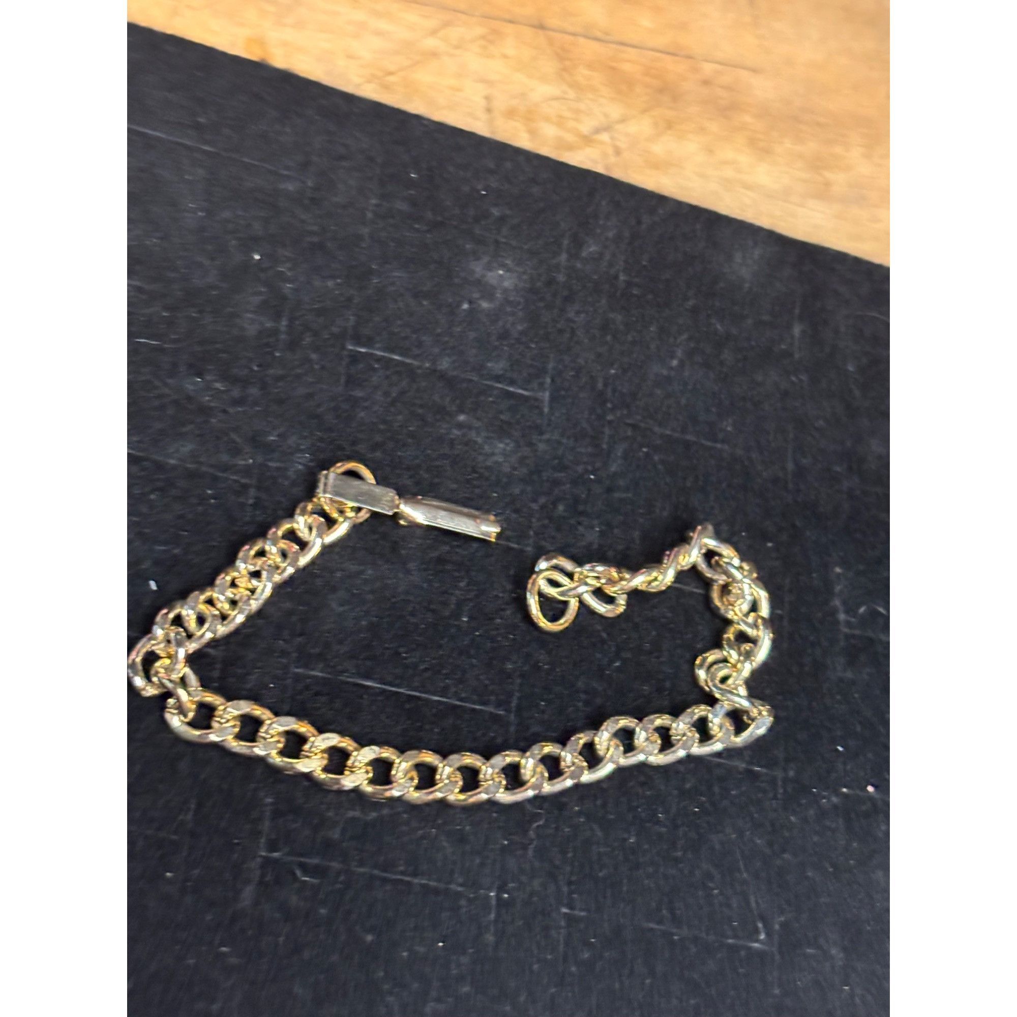 Other Gold Tone Chain Link Bracelet Size ONE SIZE - 3 Thumbnail