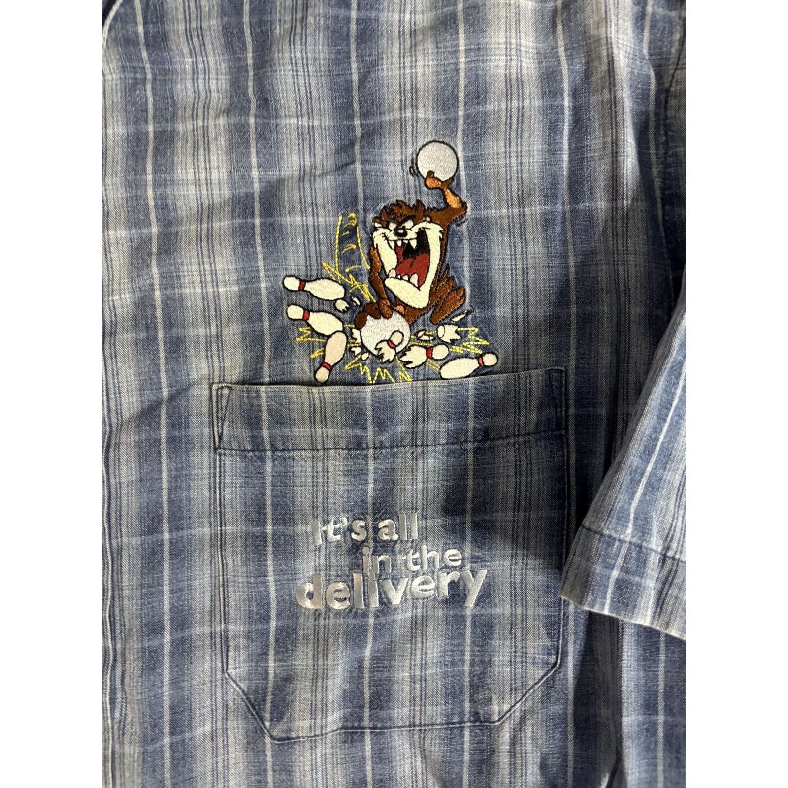 Vintage VINTAGE Warner Bros Studio Store Shirt Mens Large Blue Tasmanian Devil Bowling Size US L / EU 52-54 / 3 - 3 Thumbnail