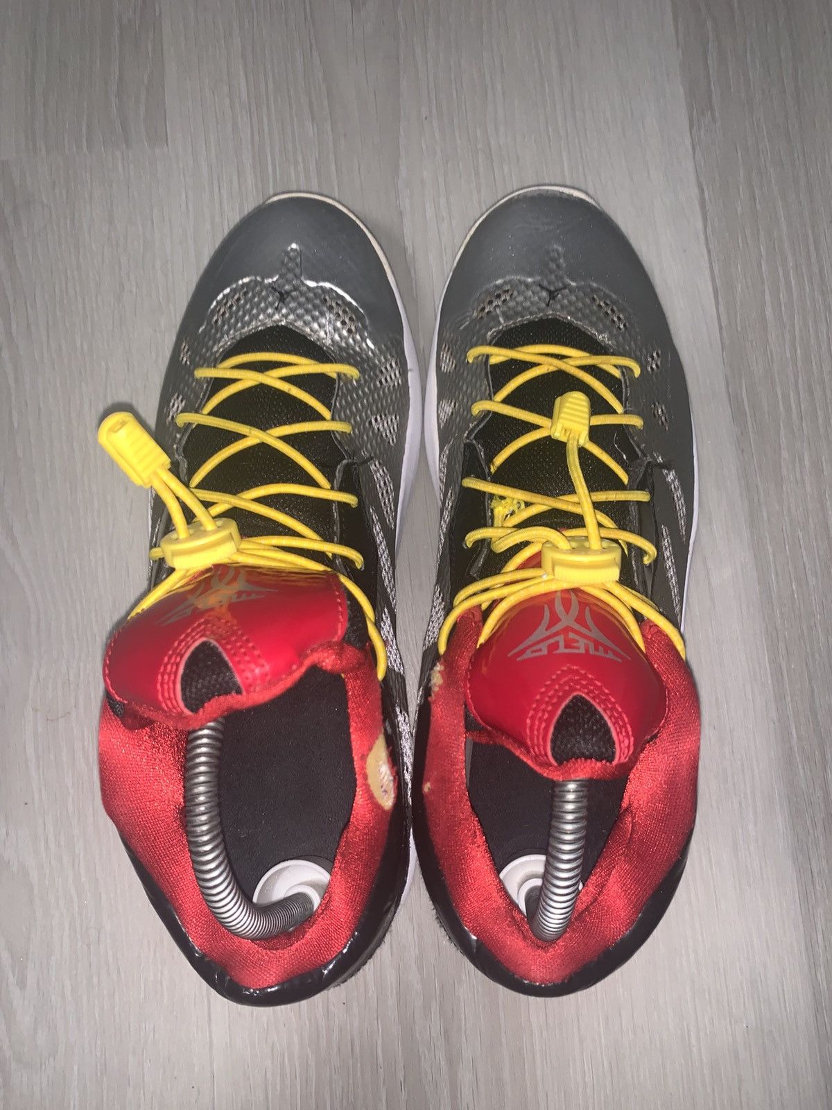 Jordan Brand × Nike Nike Air Jordan MELO M8 Advance Metallic GreenRed 542240-084 Size US 8 / EU 41 - 8 Thumbnail