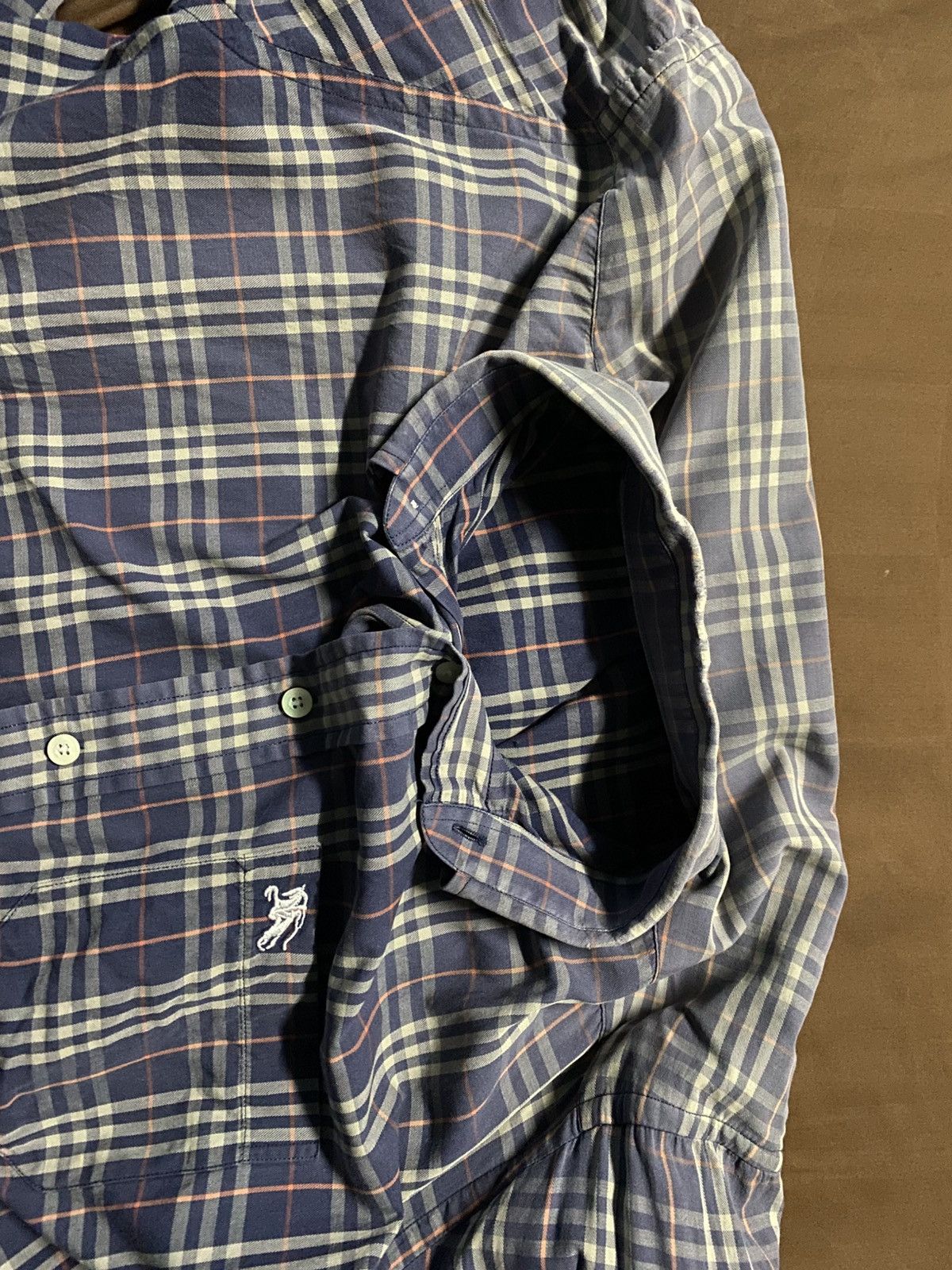 Burberry Vintage Burberry London Nova Check Sunfaded Button Down Size US M / EU 48-50 / 2 - 9 Thumbnail