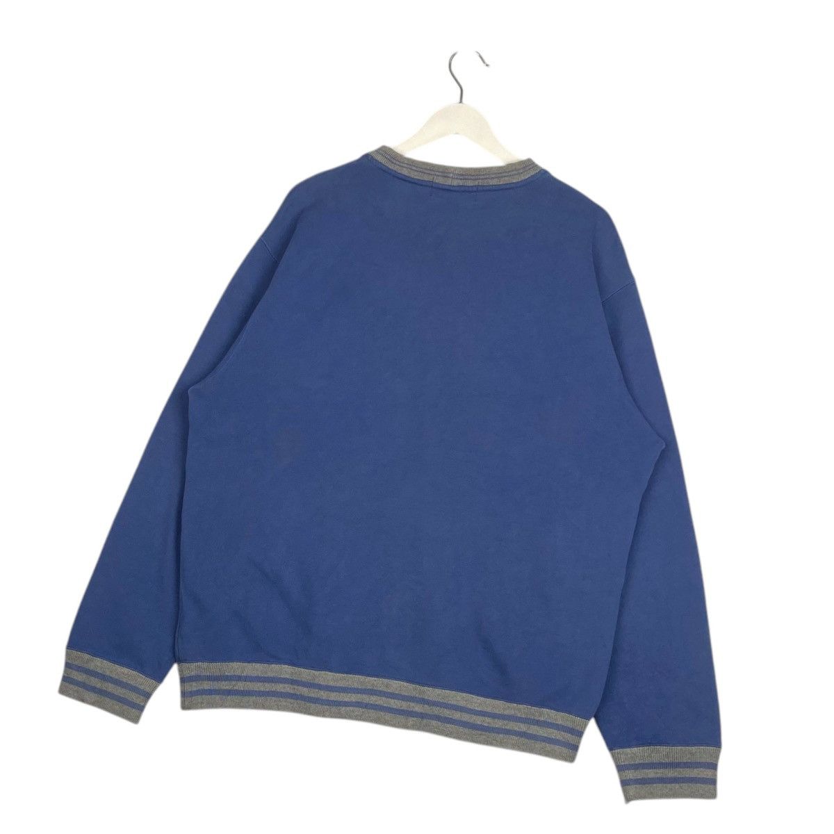 Eddie Bauer × Vintage Vintage Eddie Bauer Embroidered Crewneck Sweatshirt Blue Size US M / EU 48-50 / 2 - 9 Thumbnail