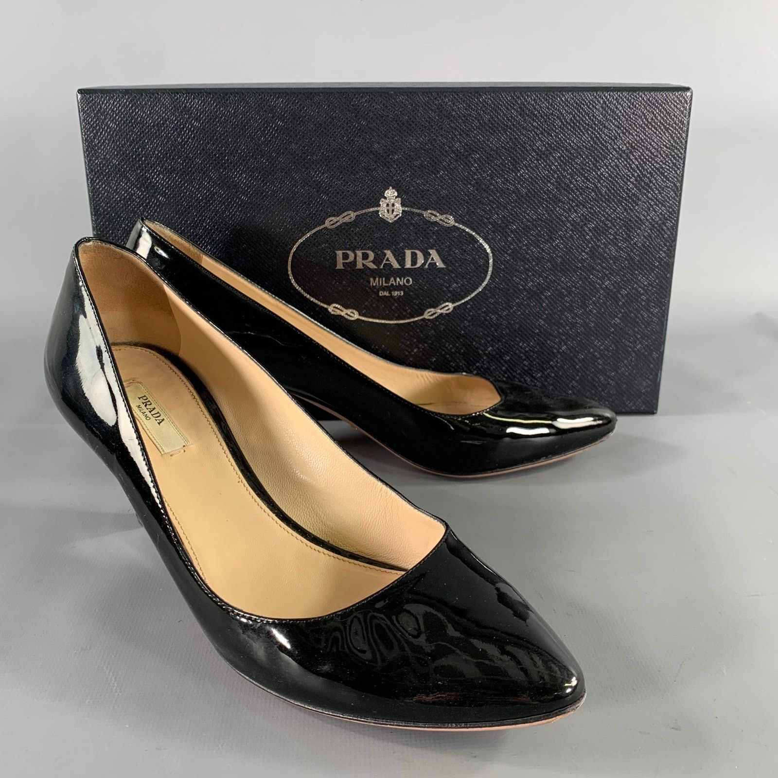 Prada PRADA Size 8 Black Patent Leather Pointed Toe Pumps Size US 8 / IT 38 - 9 Thumbnail