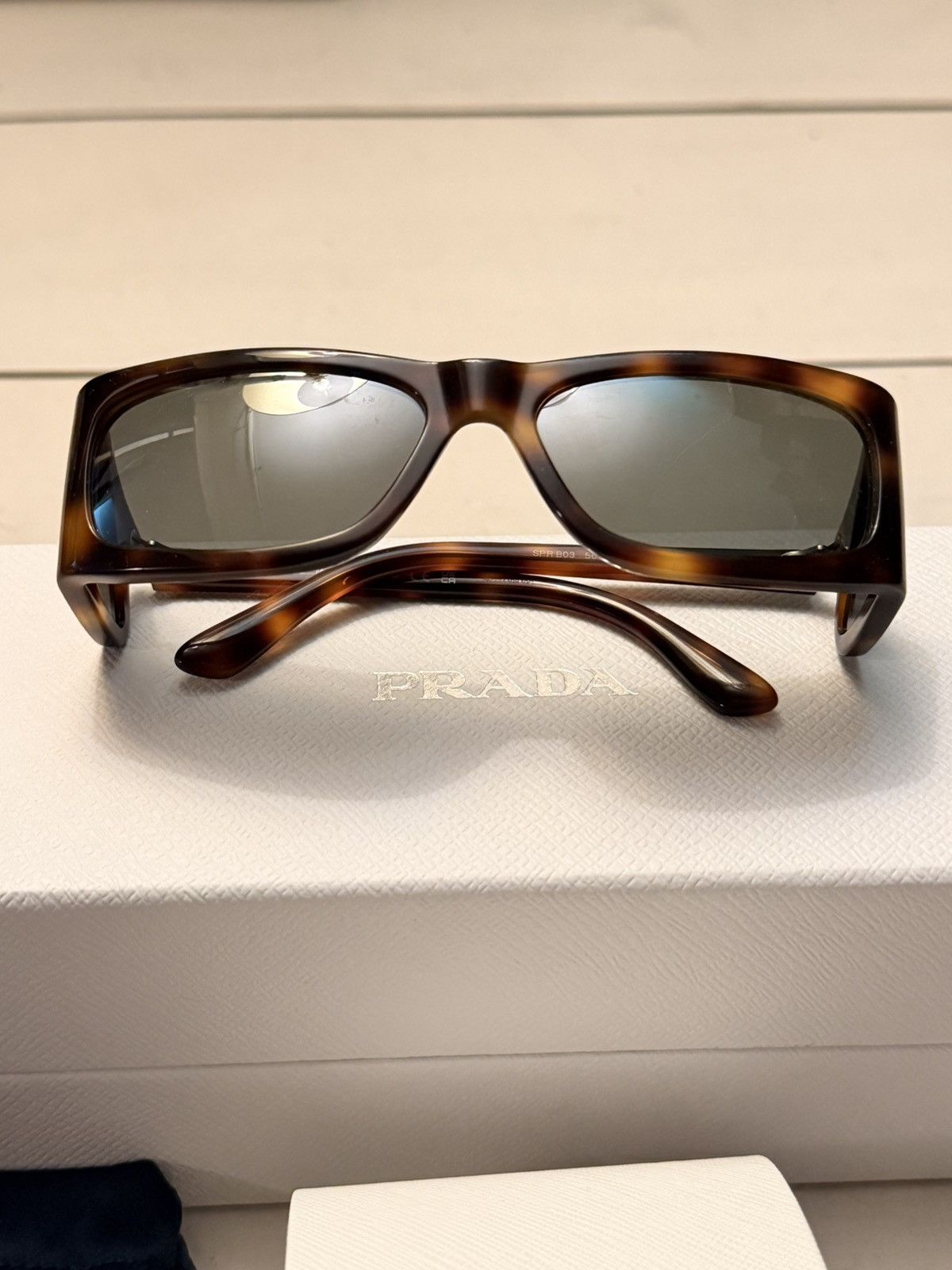 Prada Prada Runway SPRB03 Sunglasses Side Lenses Tortoise Shell Size ONE SIZE - 3 Thumbnail