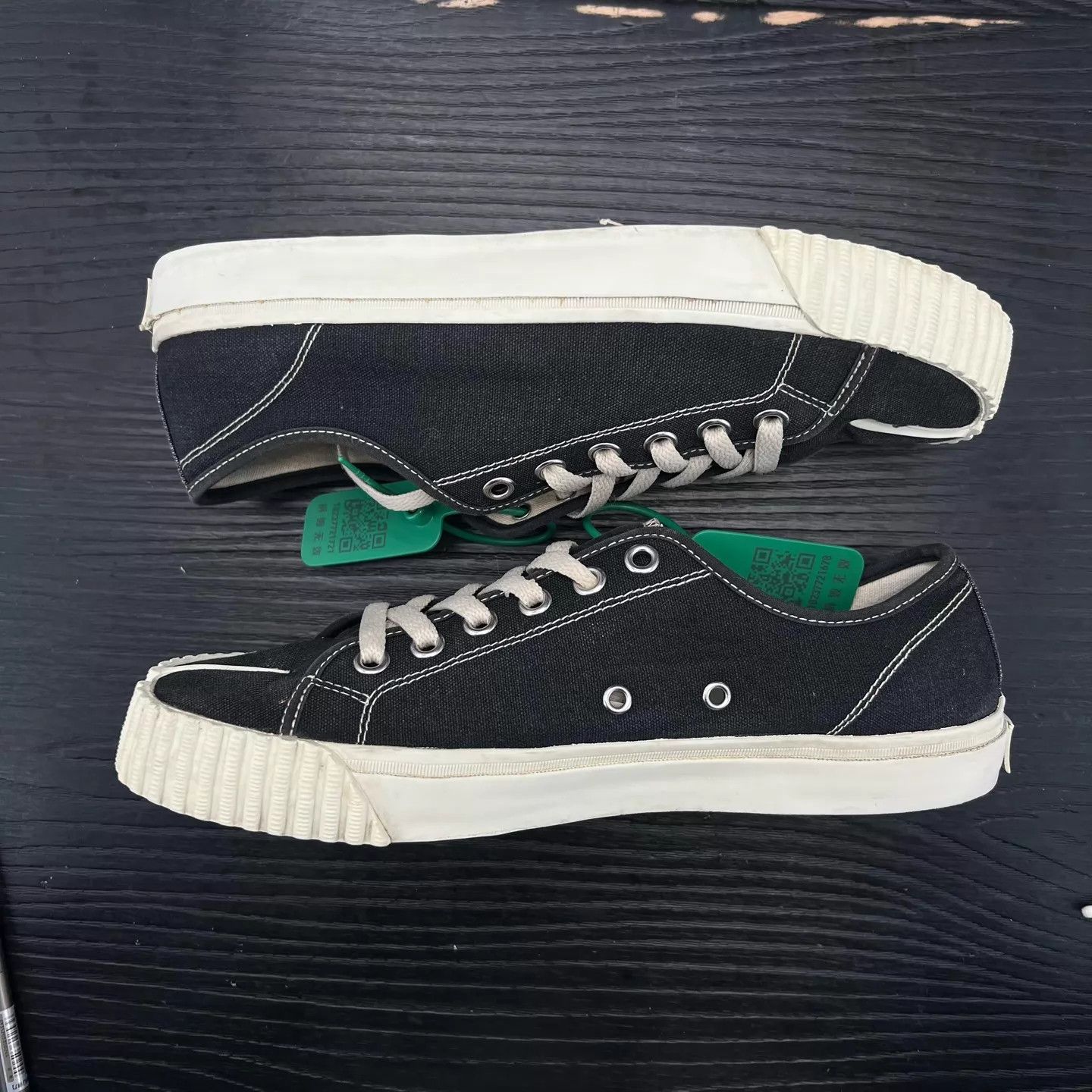 Maison Margiela Maison Margiela Tabi Canvas Shoes Size 42 New With Box Size US 9 / EU 42 - 3 Thumbnail