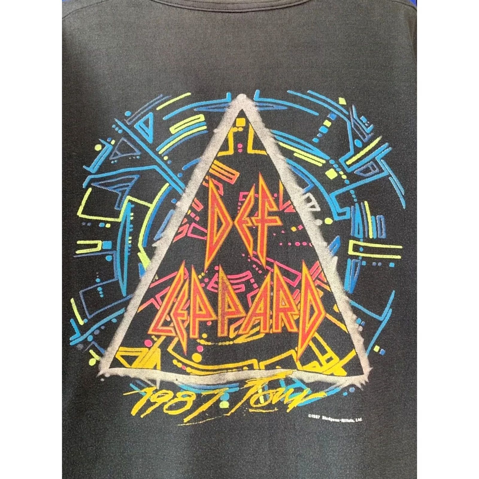 Vintage VINTAGE DEF LEPPARD HYSTERIA T-Shirt Men’s Size M Black Crew Neck Short Sleeve US 1987 Rock Band Tee Size US M / EU 48-50 / 2 - 4 Thumbnail