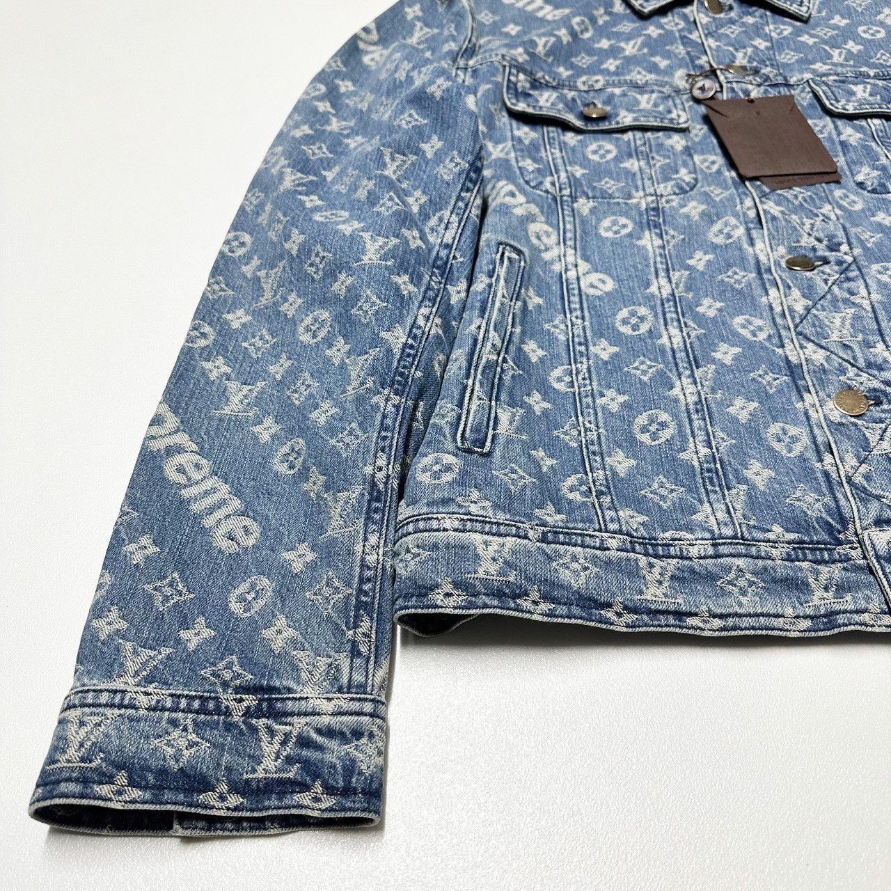 Louis Vuitton × Supreme Louis vuitton Supreme 54 mens monogram denim trucker jacket Size US L / EU 52-54 / 3 - 6 Thumbnail