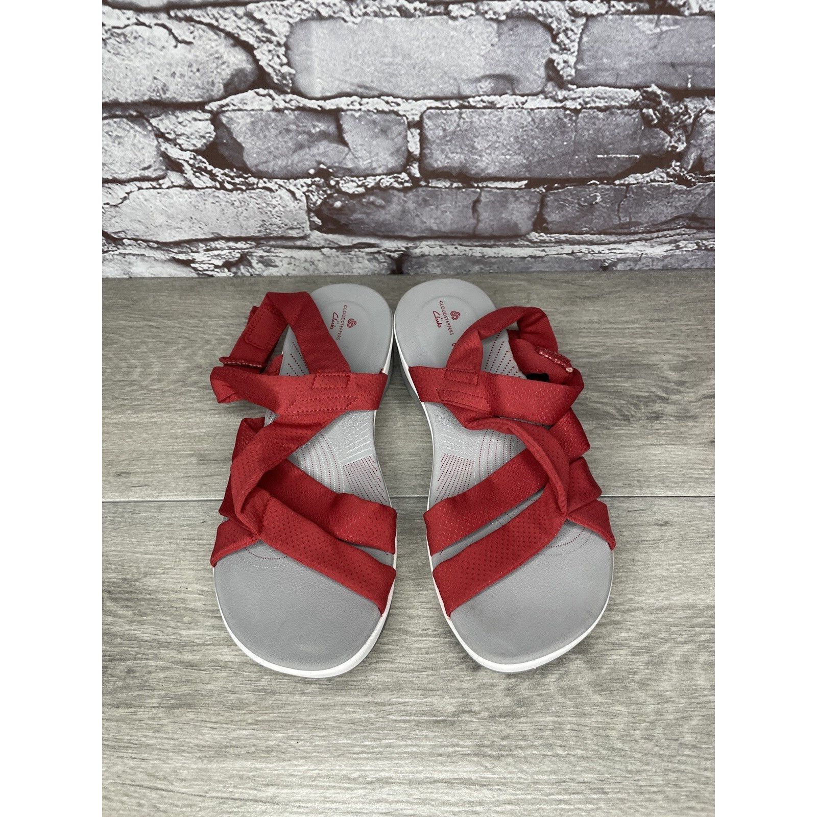 Clarks Clarks Cloud Steppers Red Fabric Strappy Wedge Comfort Sanda Size US 8 / IT 38 - 16 Thumbnail