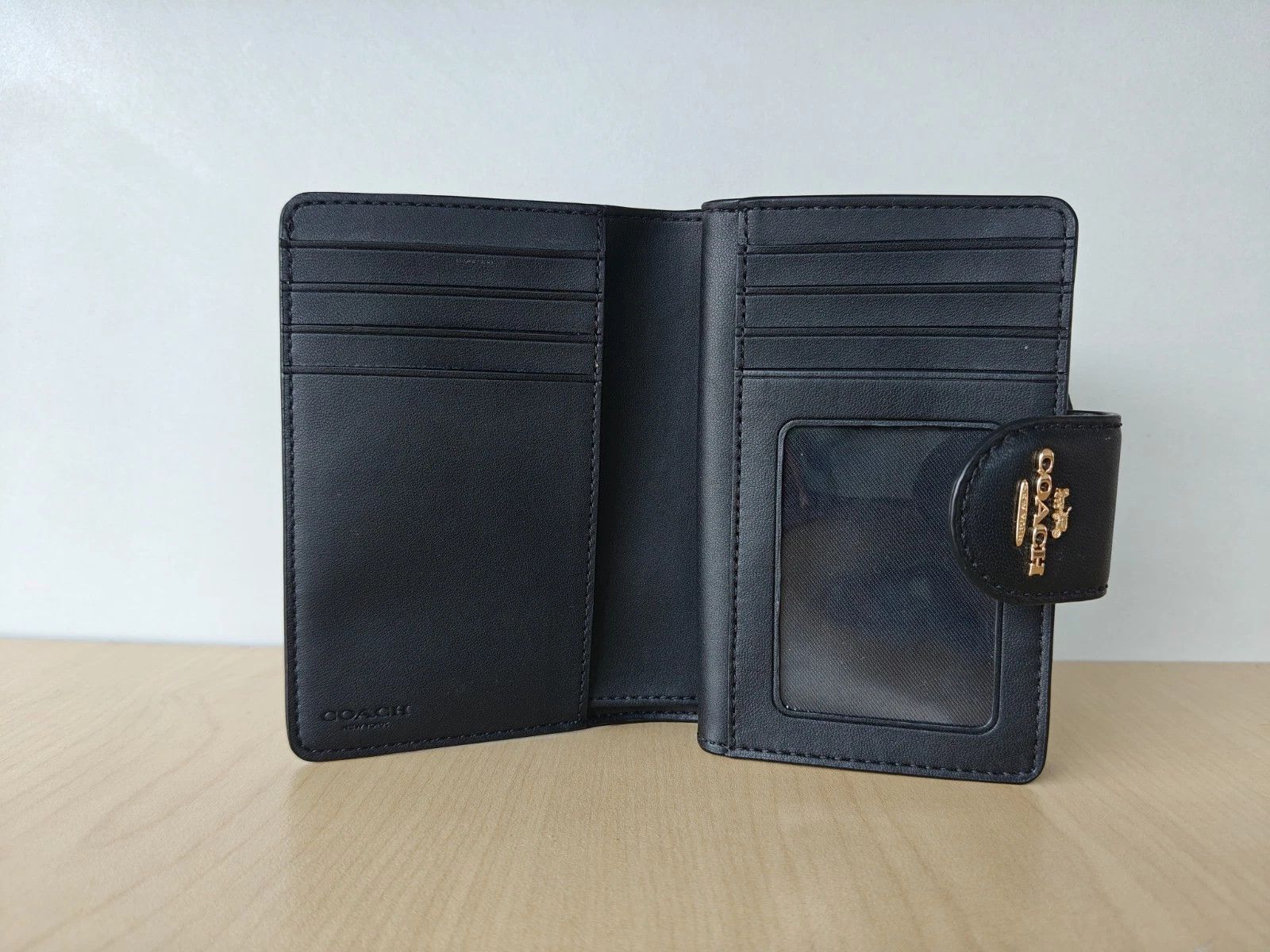 Coach Coach Medium Corner Zip Wallet In Signature T/1016 Size ONE SIZE - 7 Thumbnail