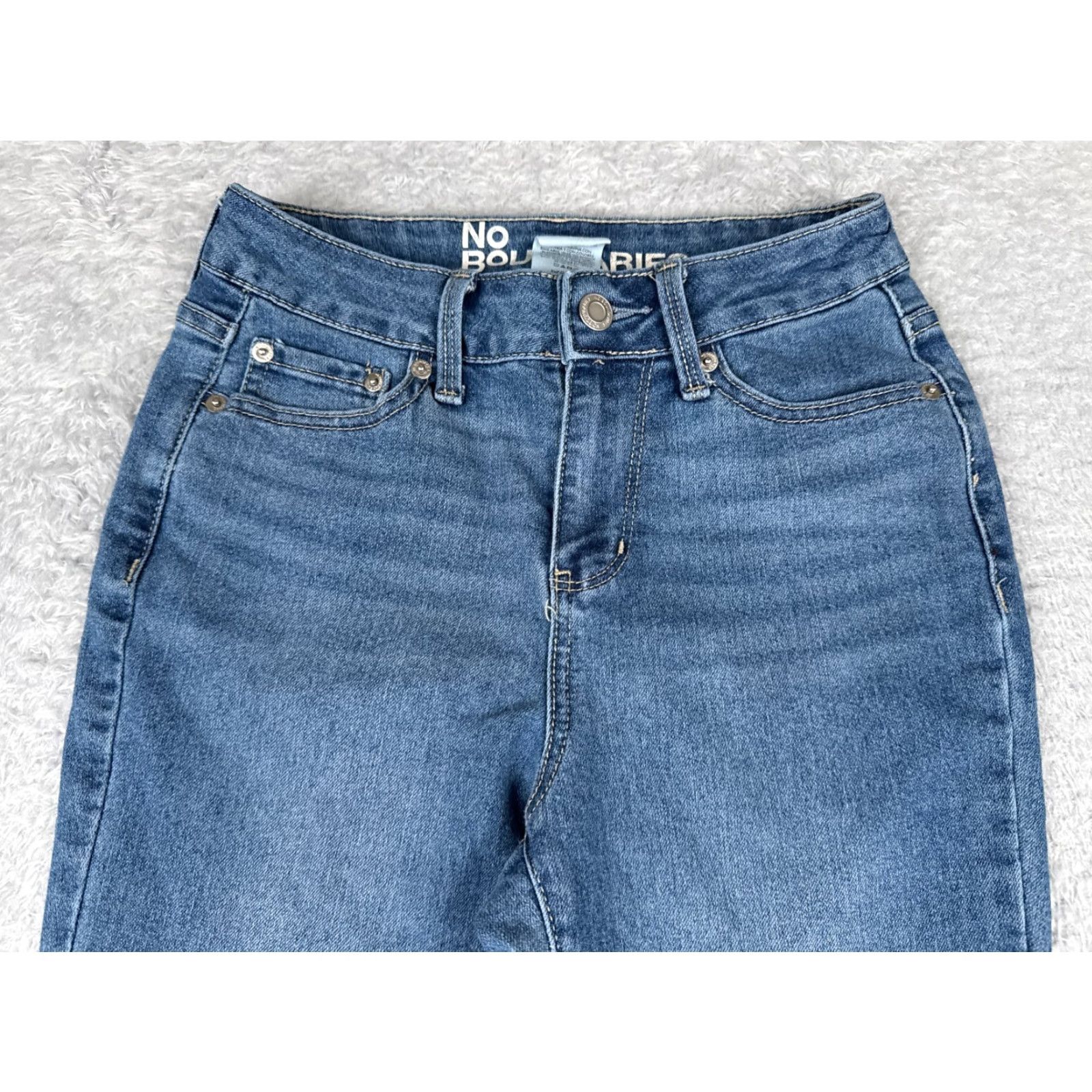 Vintage VINTAGE No Boundaries Jeans Womens Size 0 Bootcut Flare Mid Rise Denim Cotton Blue 30 Inch Inseam Size 25" / US 0 / IT 36 - 4 Thumbnail