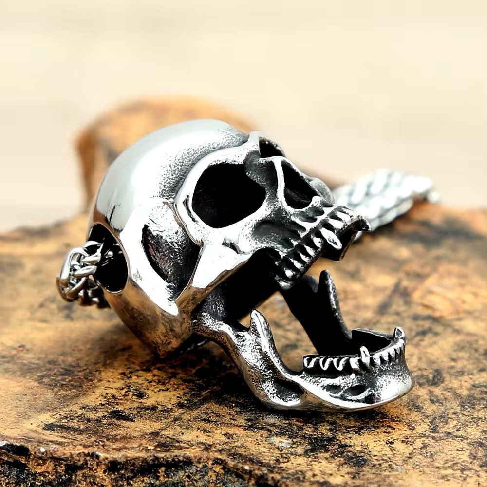 Jewelry Gothic Skull Pendant Necklace Size ONE SIZE - 2 Thumbnail