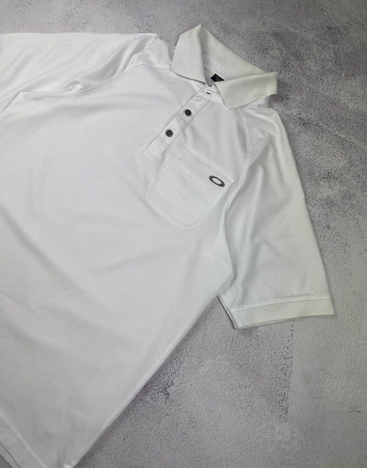 Oakley Vintage Oakley Golf Polo T-Shirt Size S-M Size US M / EU 48-50 / 2 - 2 Thumbnail