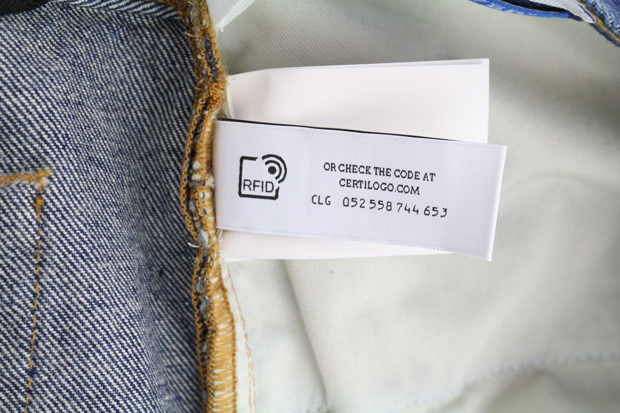 Off-White ARR TAPERED W31 Dark Blue Washed Denim Pockets 81652 Size US 31 - 9 Thumbnail