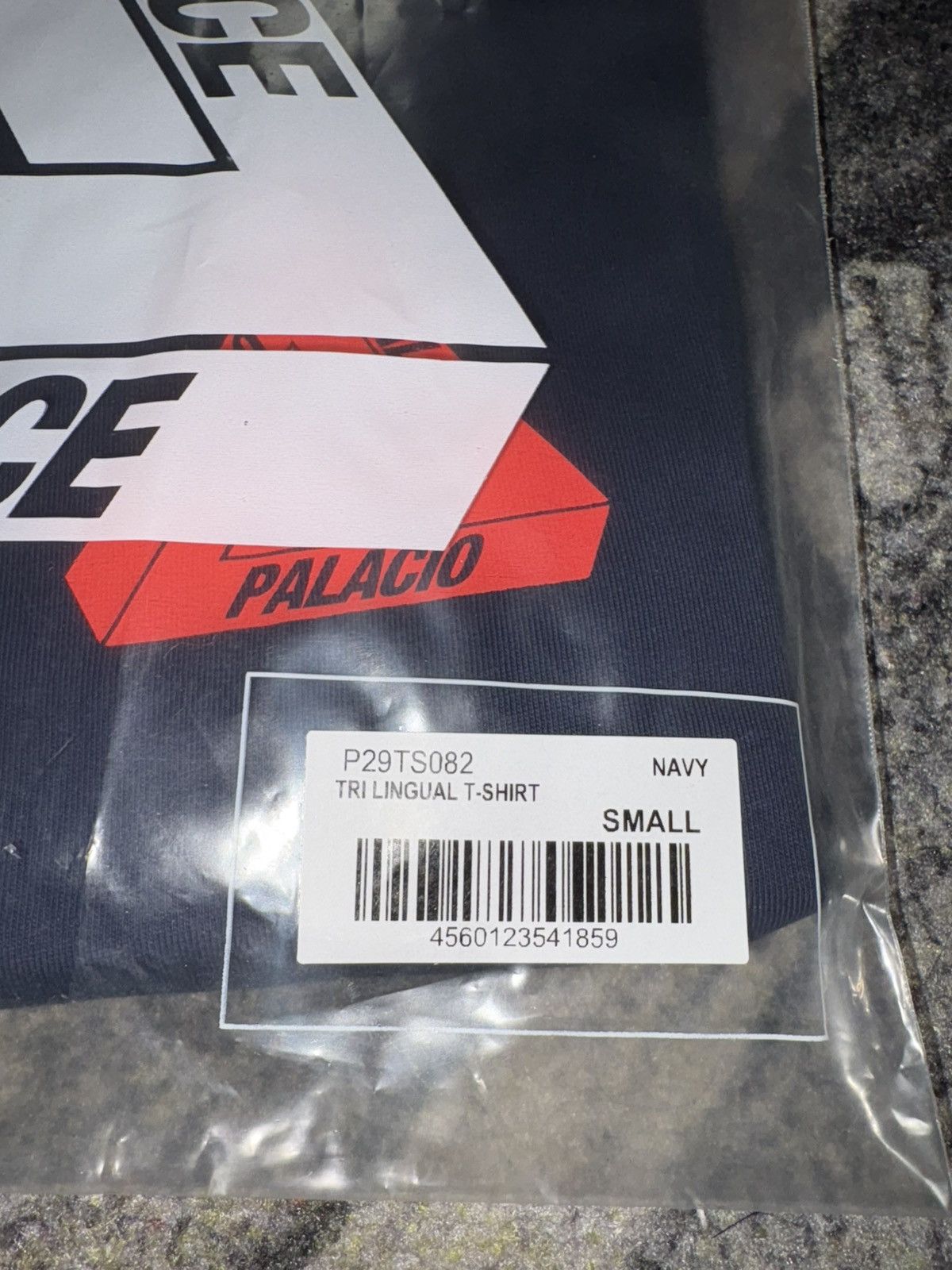 Palace Palace Spanish Tri Lingual T-Shirt Navy Size US S / EU 44-46 / 1 - 4 Thumbnail