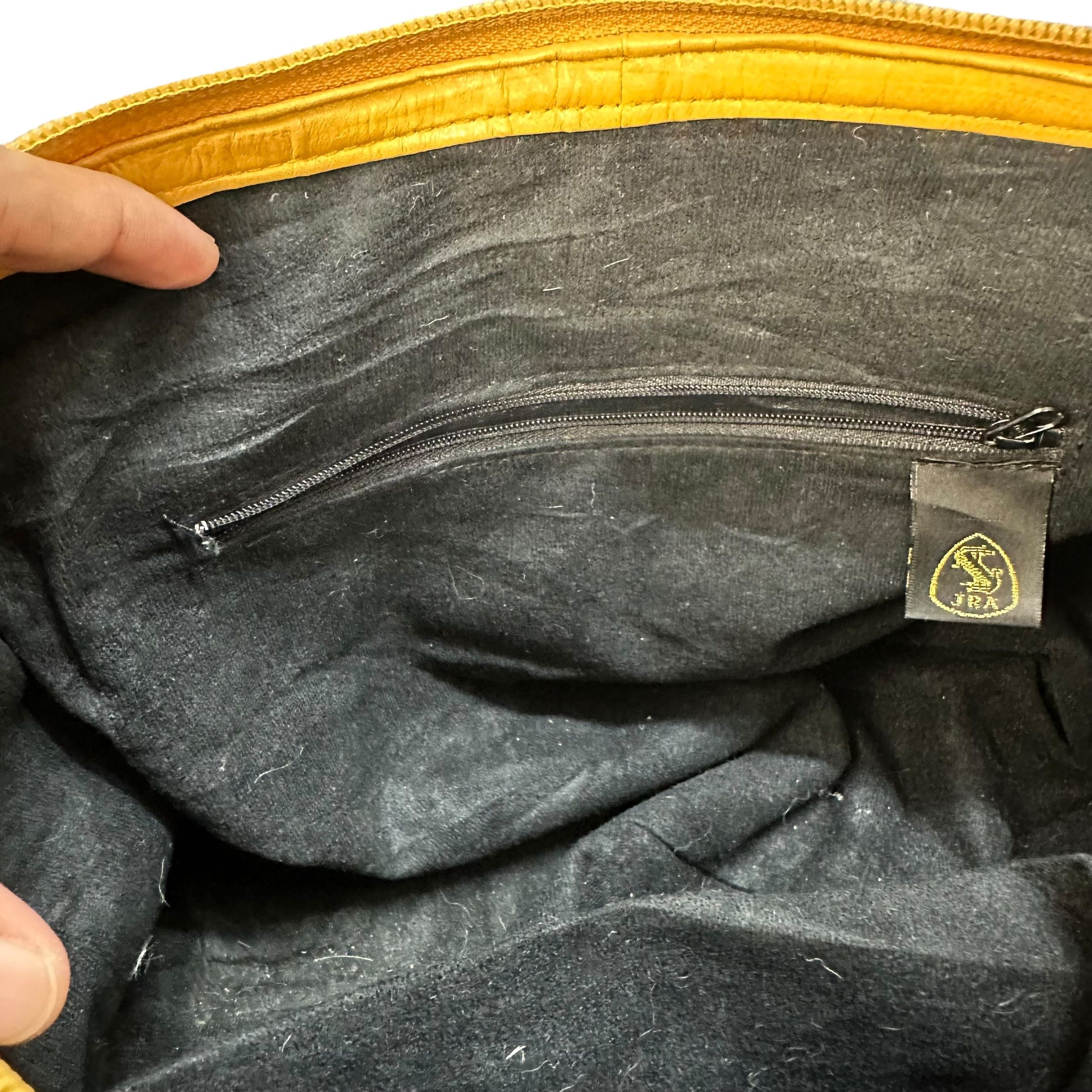 Japanese Brand JRA 330 Made in Japan Snakeskin Phantom Handbag #A-0512 Size ONE SIZE - 10 Thumbnail